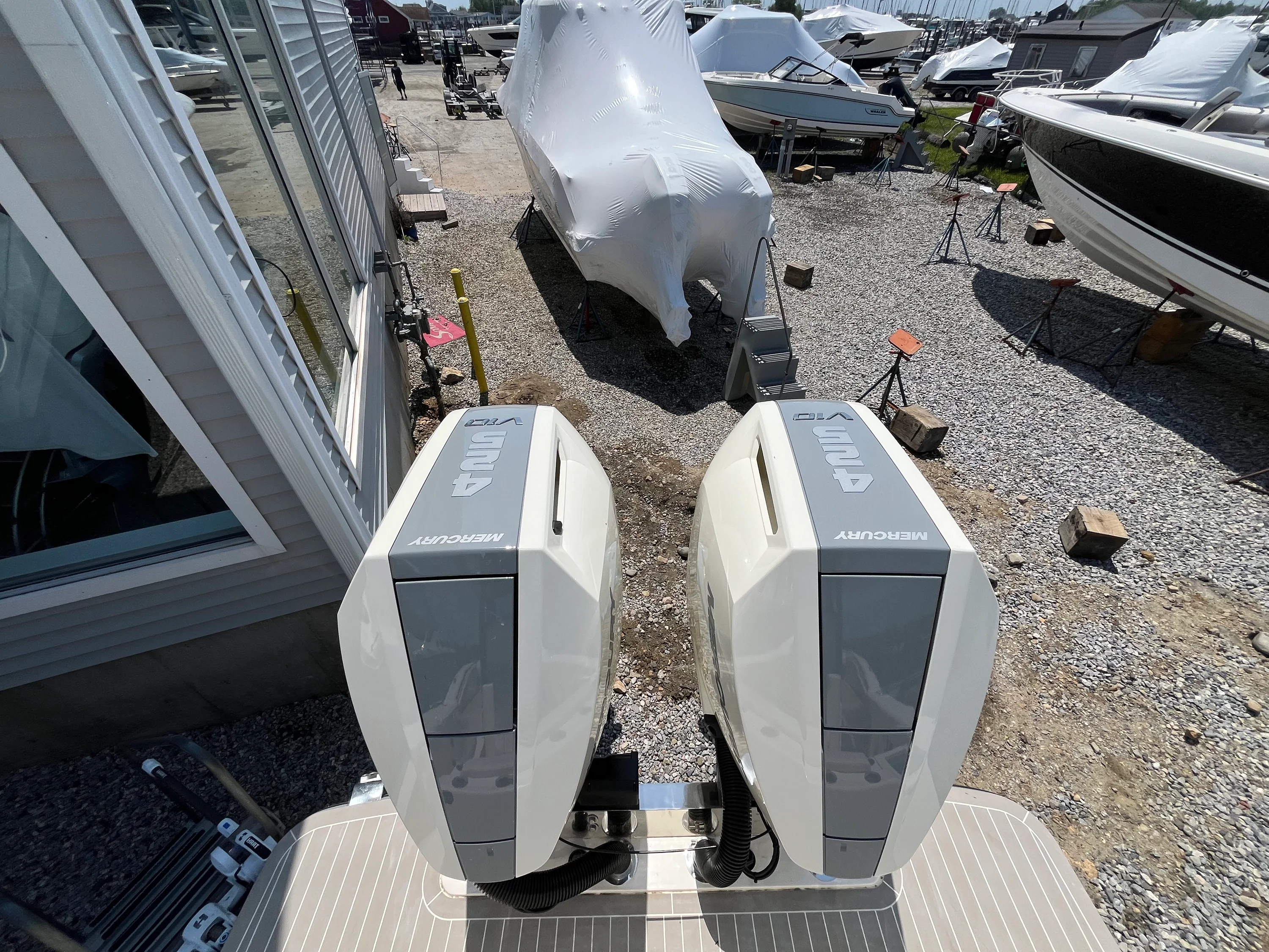 2026 Scout 330 LXF Image Thumbnail #2
