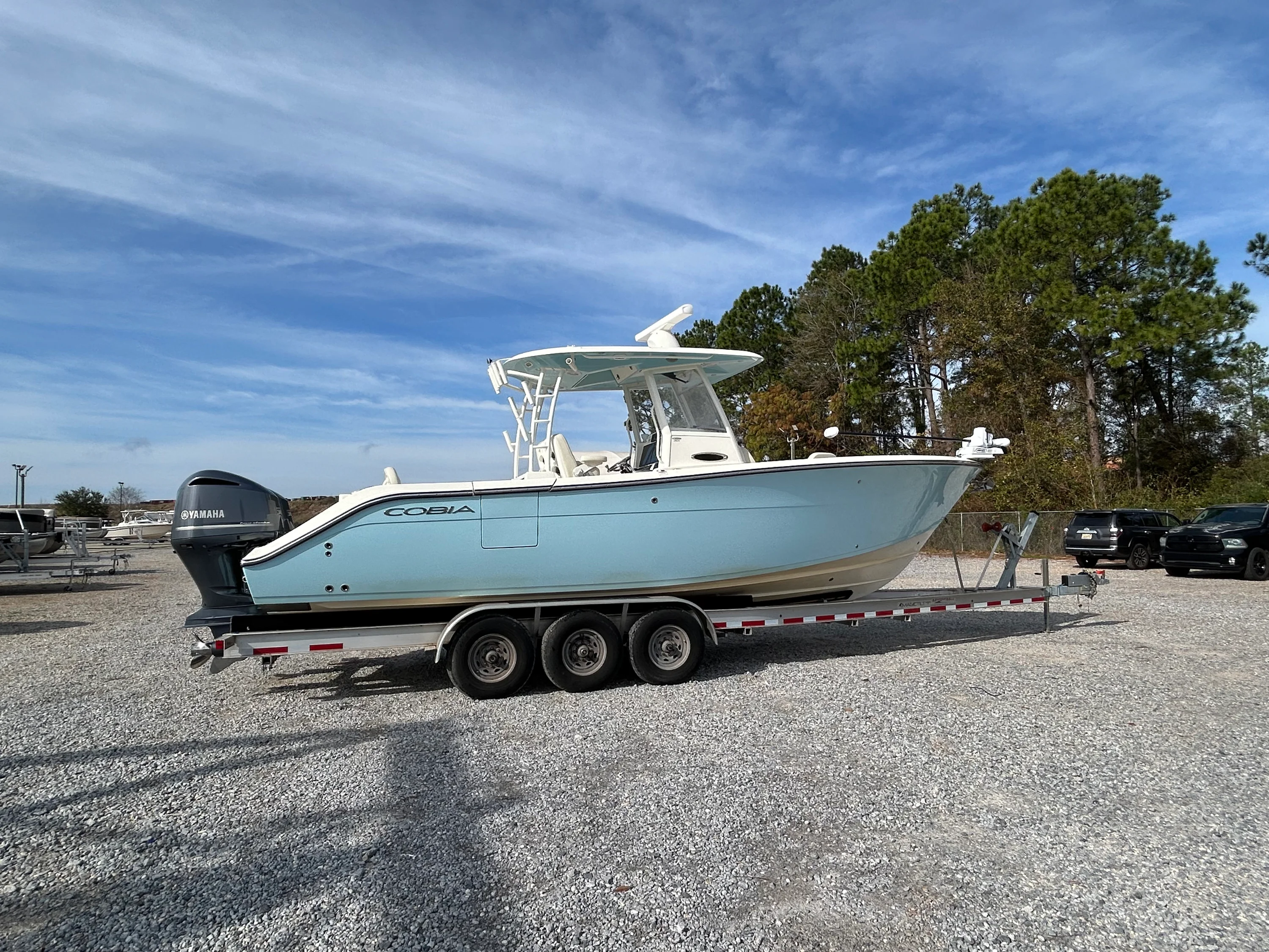 2019 Cobia 301CC Image Thumbnail #5