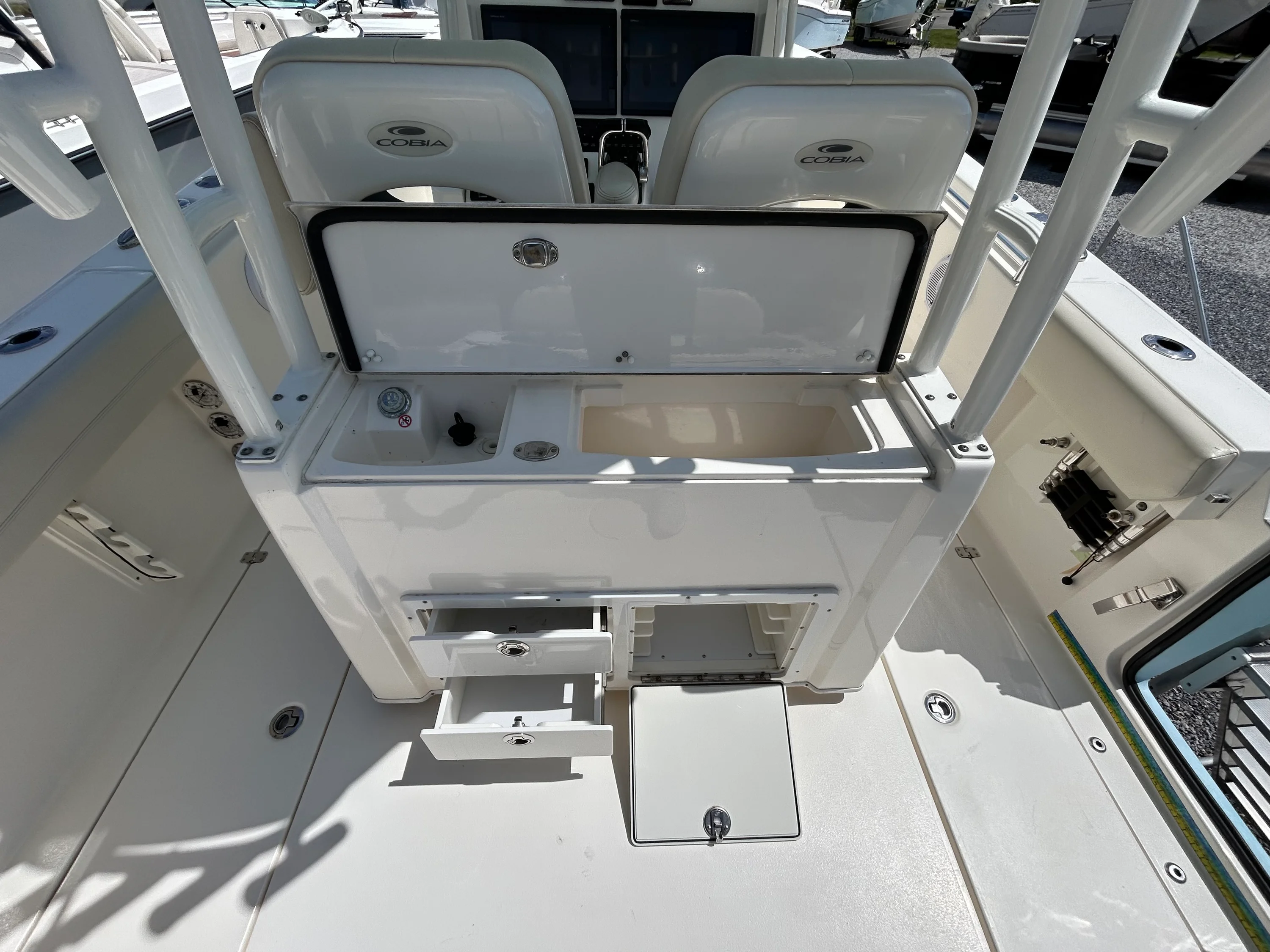 2019 Cobia 301CC Image Thumbnail #9