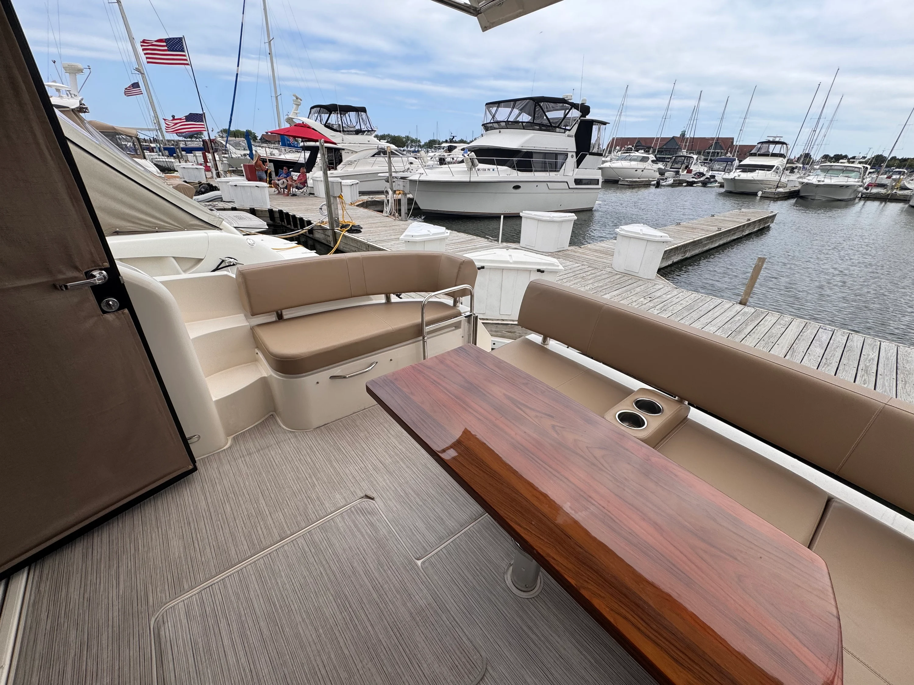 2018 Carver Yachts C37 Image Thumbnail #5