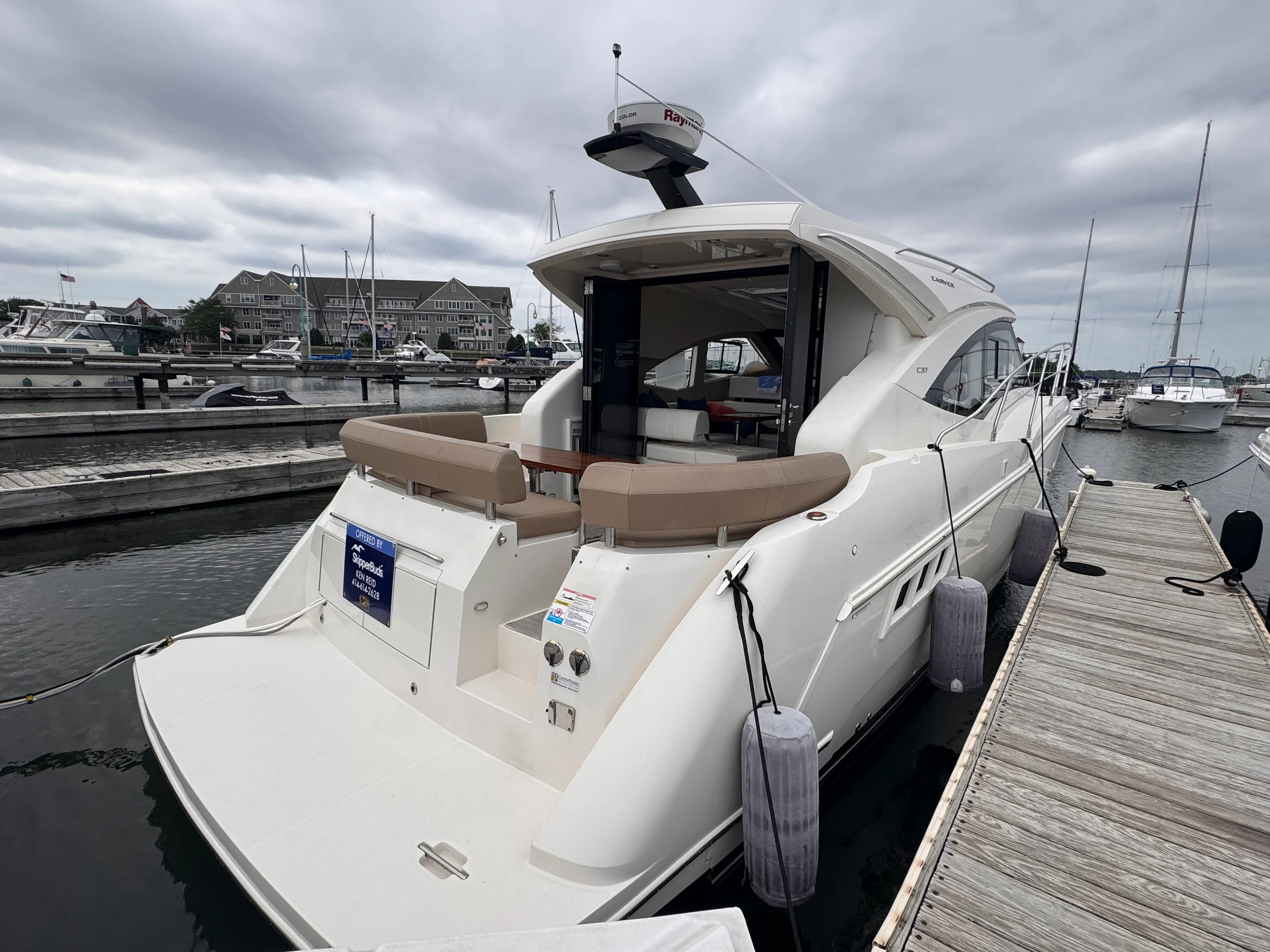 2018 Carver Yachts C37 Image Thumbnail #2