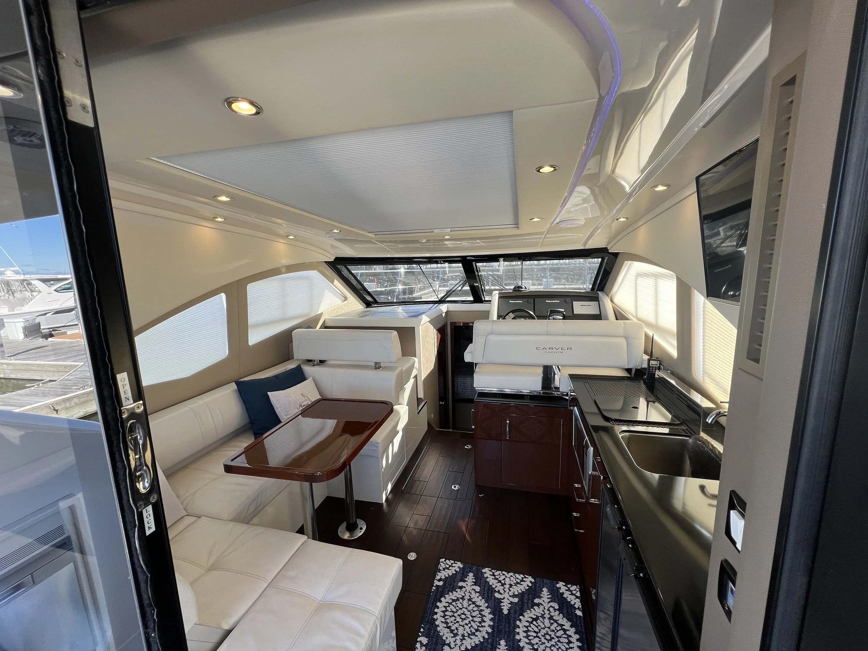 2018 Carver Yachts 37 COUPE Image Thumbnail #1