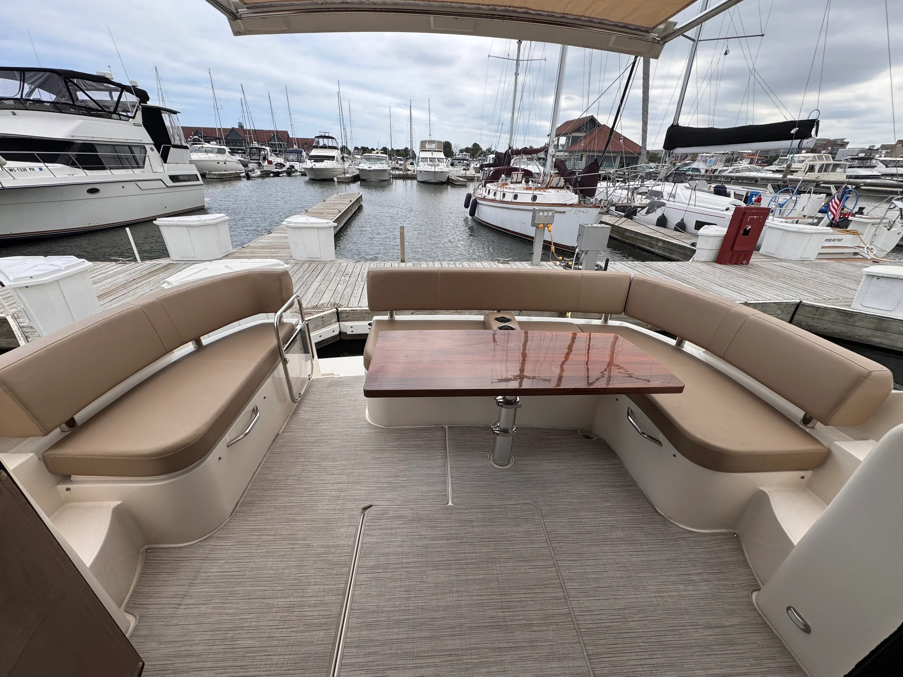 2018 Carver Yachts C37 Image Thumbnail #3