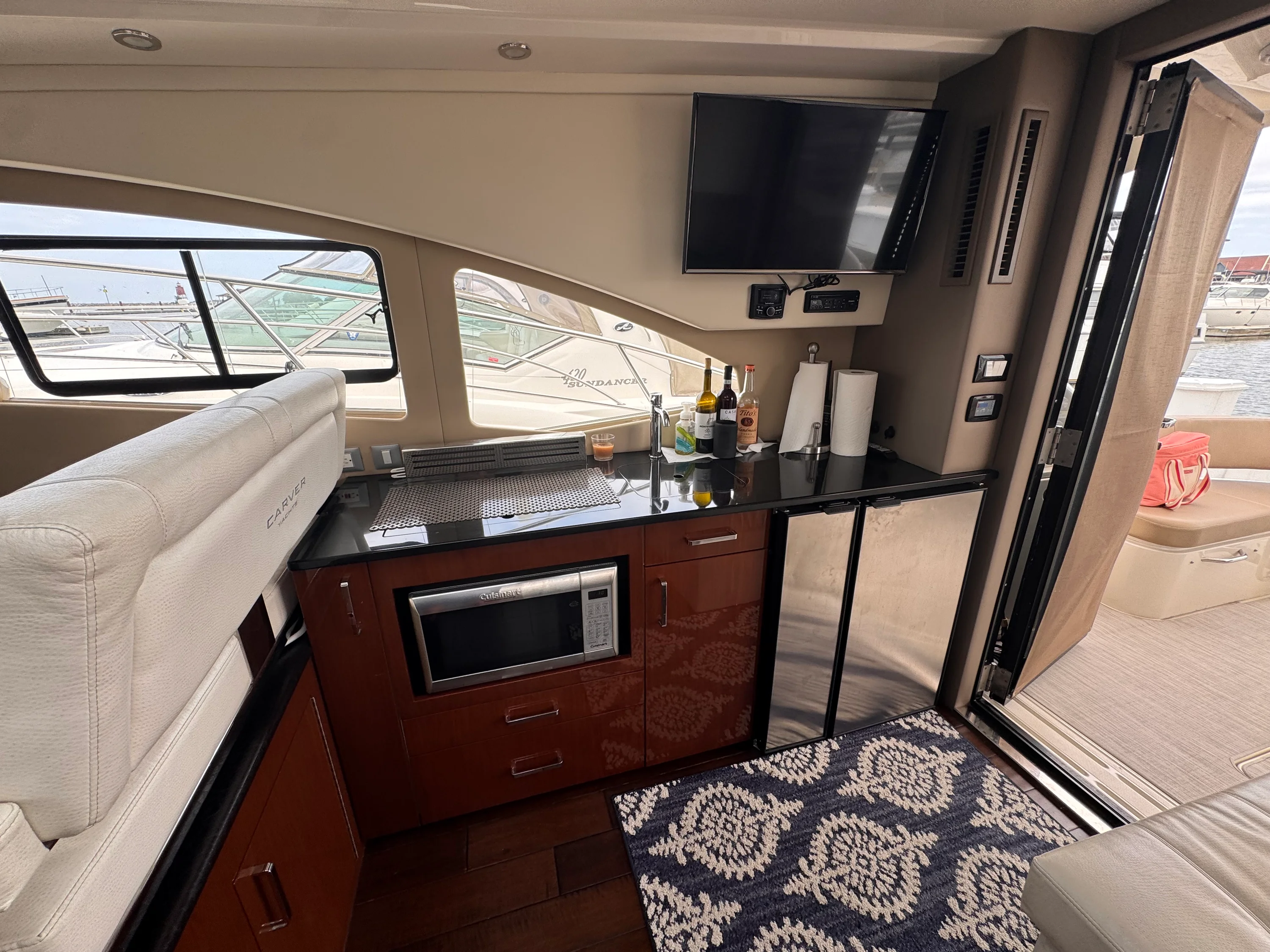 2018 Carver Yachts C37 Image Thumbnail #11