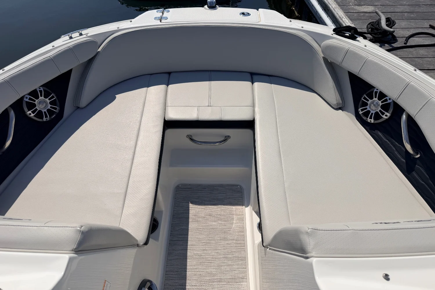 2023 Sea Ray SPX 190 Image Thumbnail #15