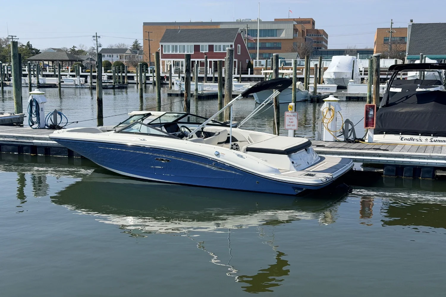 2023 Sea Ray SPX 190 Image Thumbnail #3