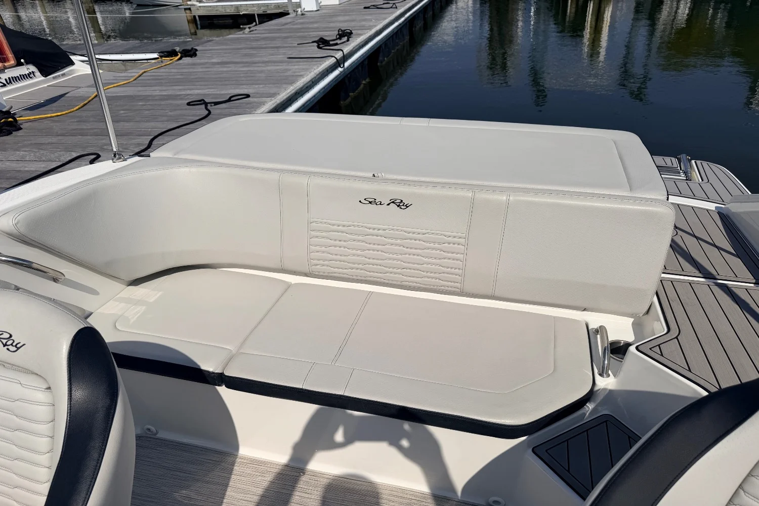 2023 Sea Ray SPX 190 Image Thumbnail #7