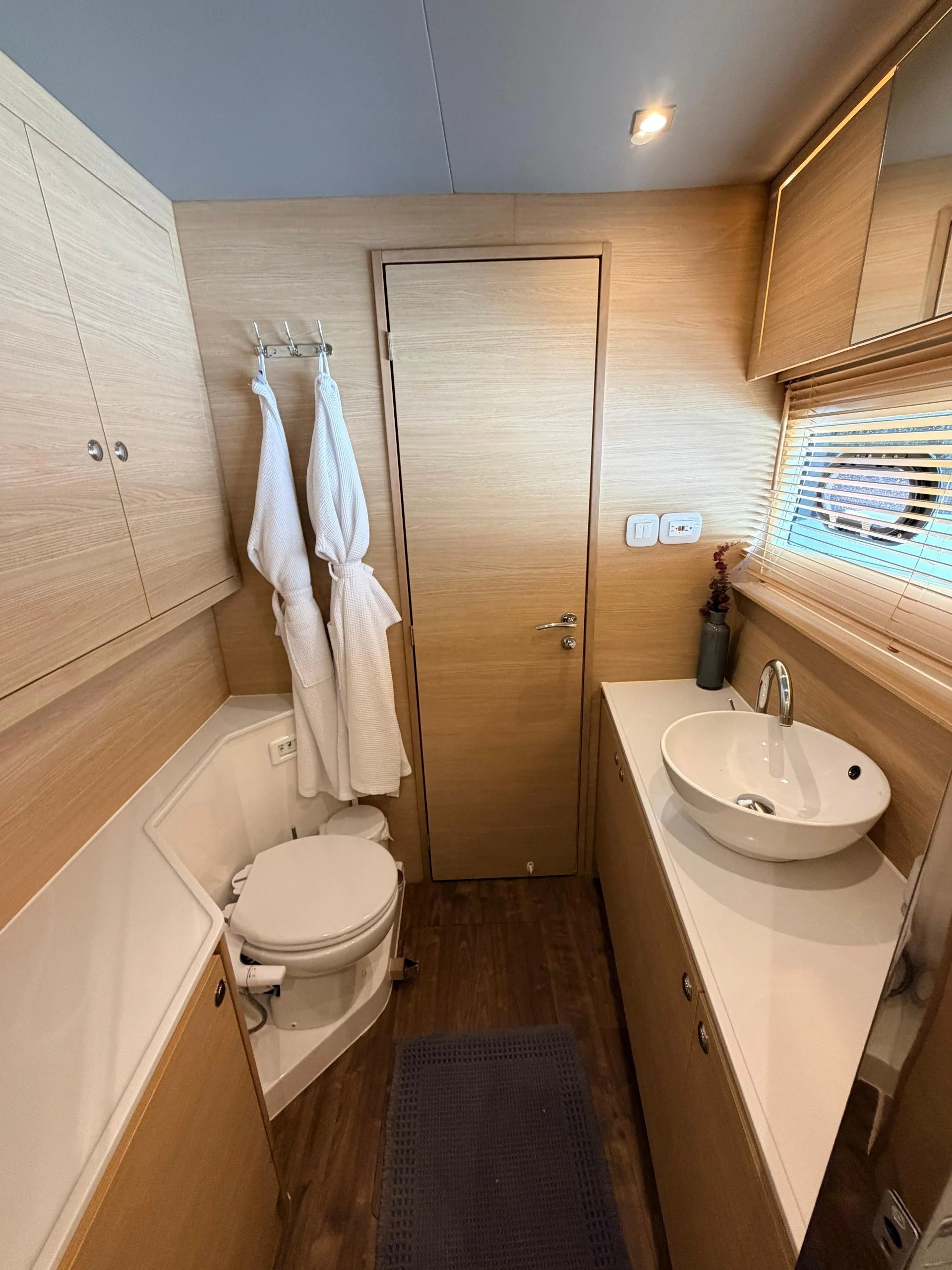 2022 Aquila 54 Image Thumbnail #29