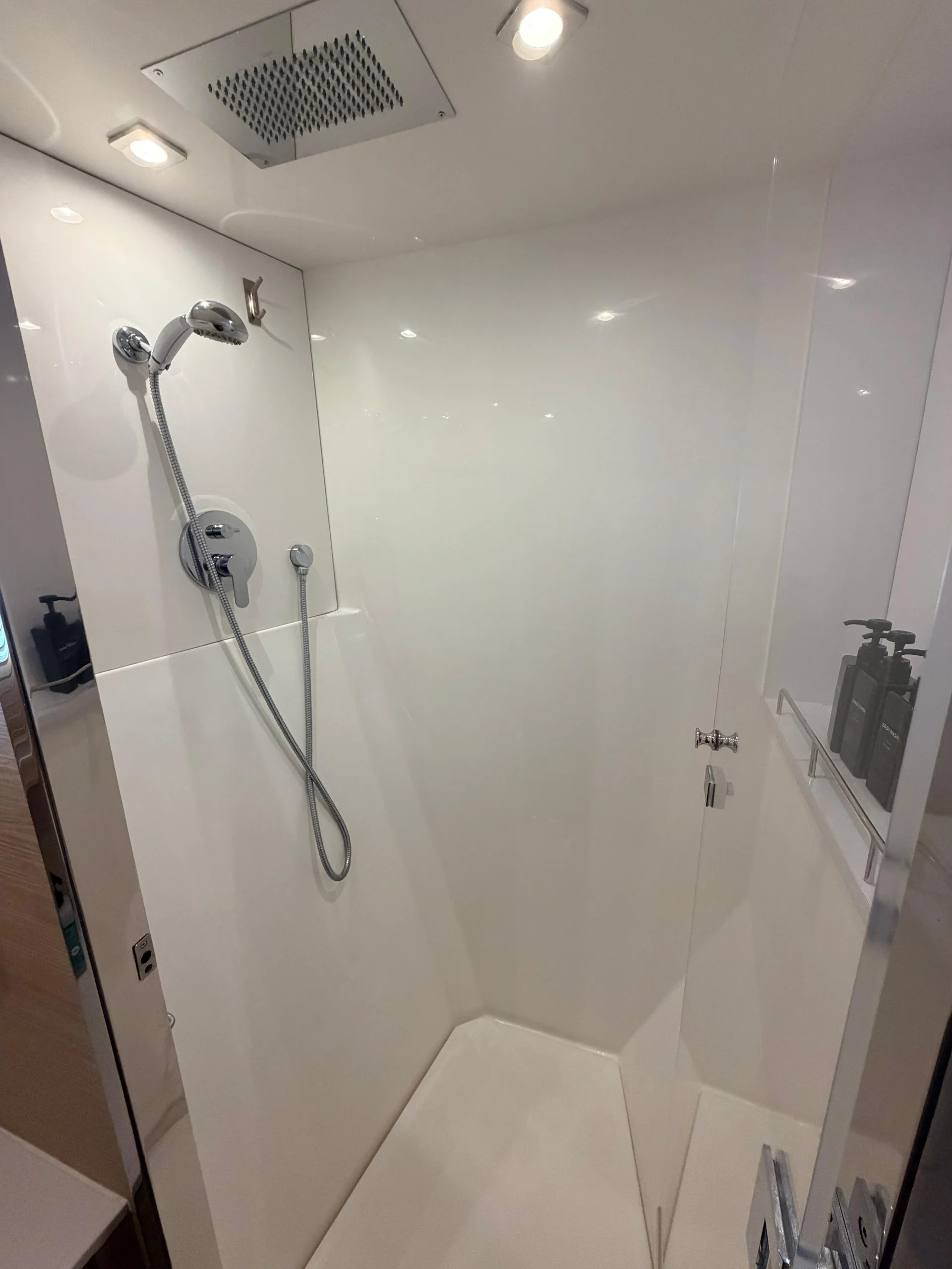 2022 Aquila 54 Image Thumbnail #33