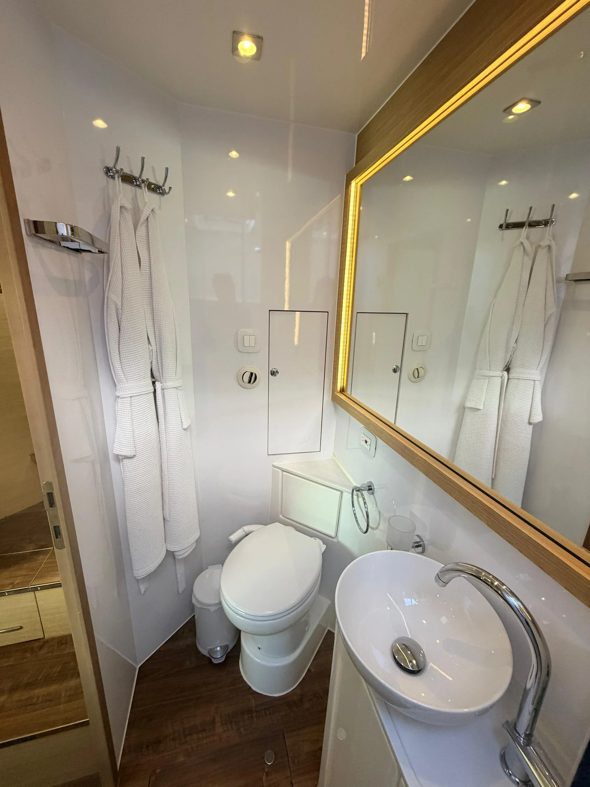 2022 Aquila 54 Image Thumbnail #25