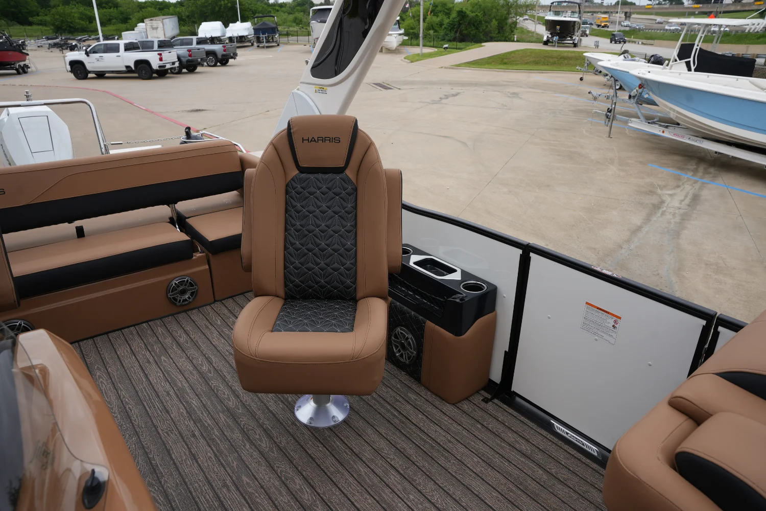 2026 Harris GRAND MARINER 250 Image Thumbnail #26