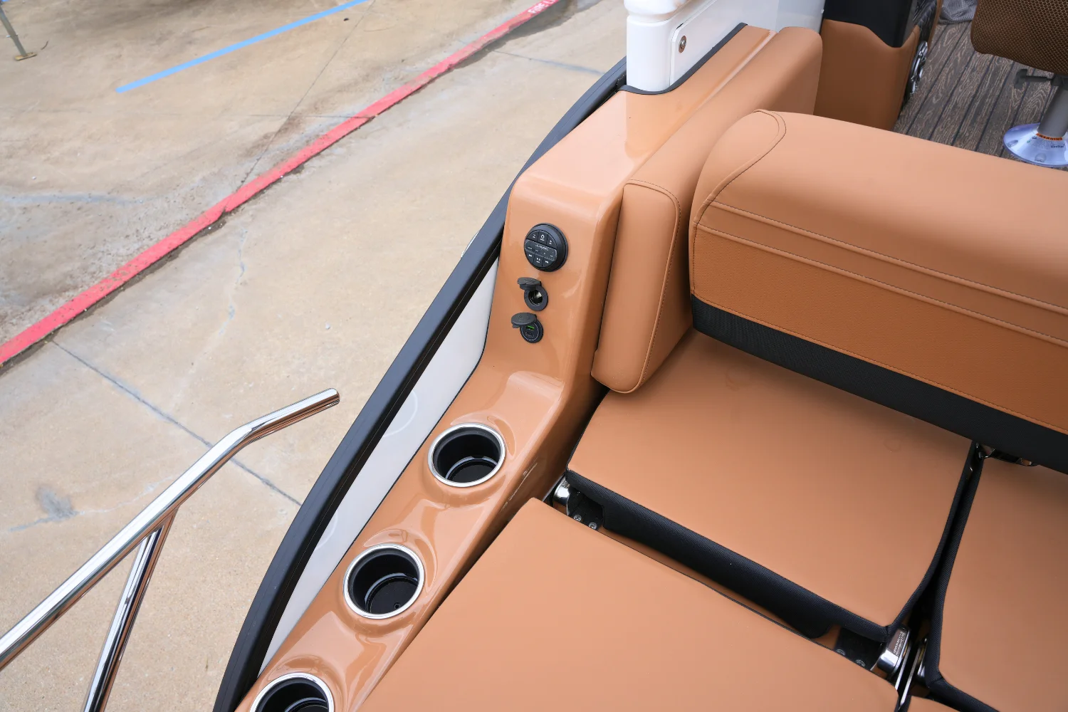 2026 Harris GRAND MARINER 250 Image Thumbnail #11