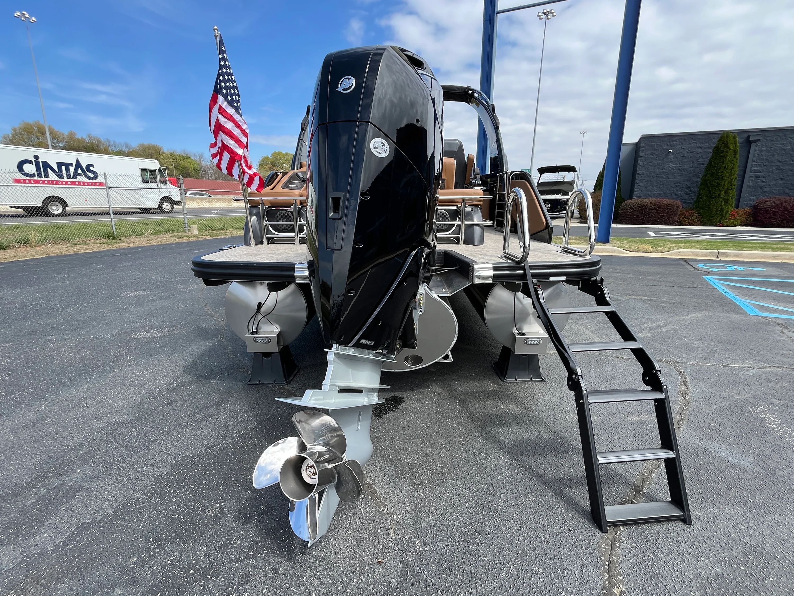 2026 Bennington 25QXS Image Thumbnail #13