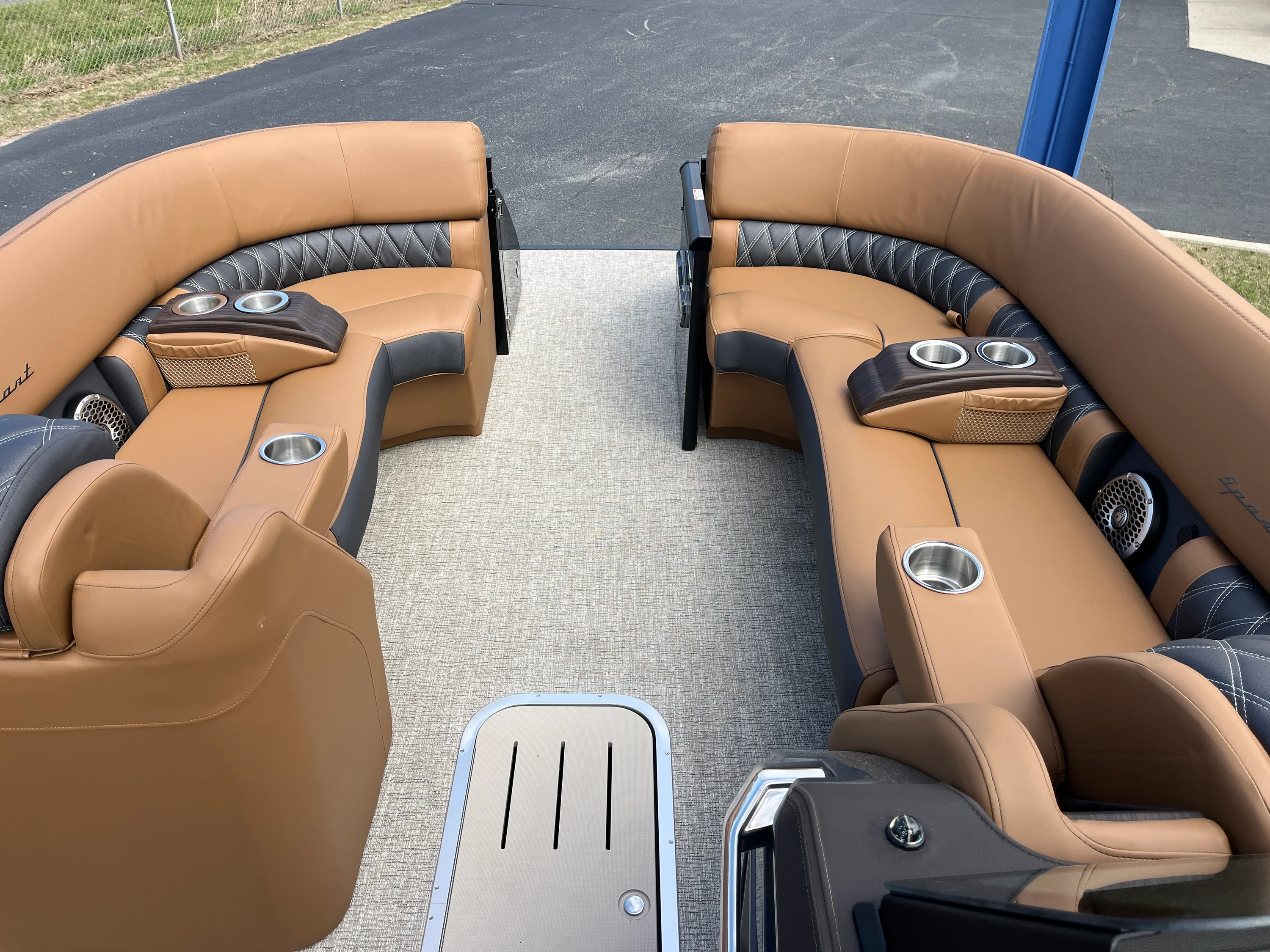 2026 Bennington 25QXS Image Thumbnail #21