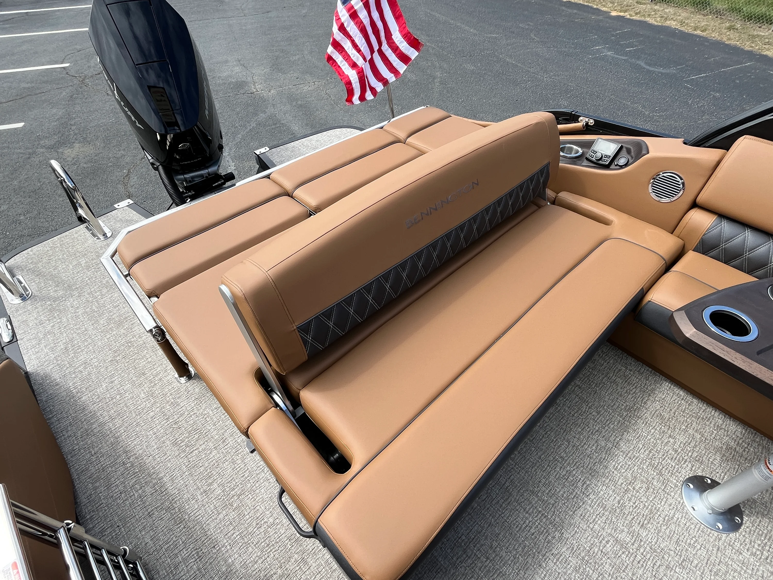 2026 Bennington 25QXS Image Thumbnail #31