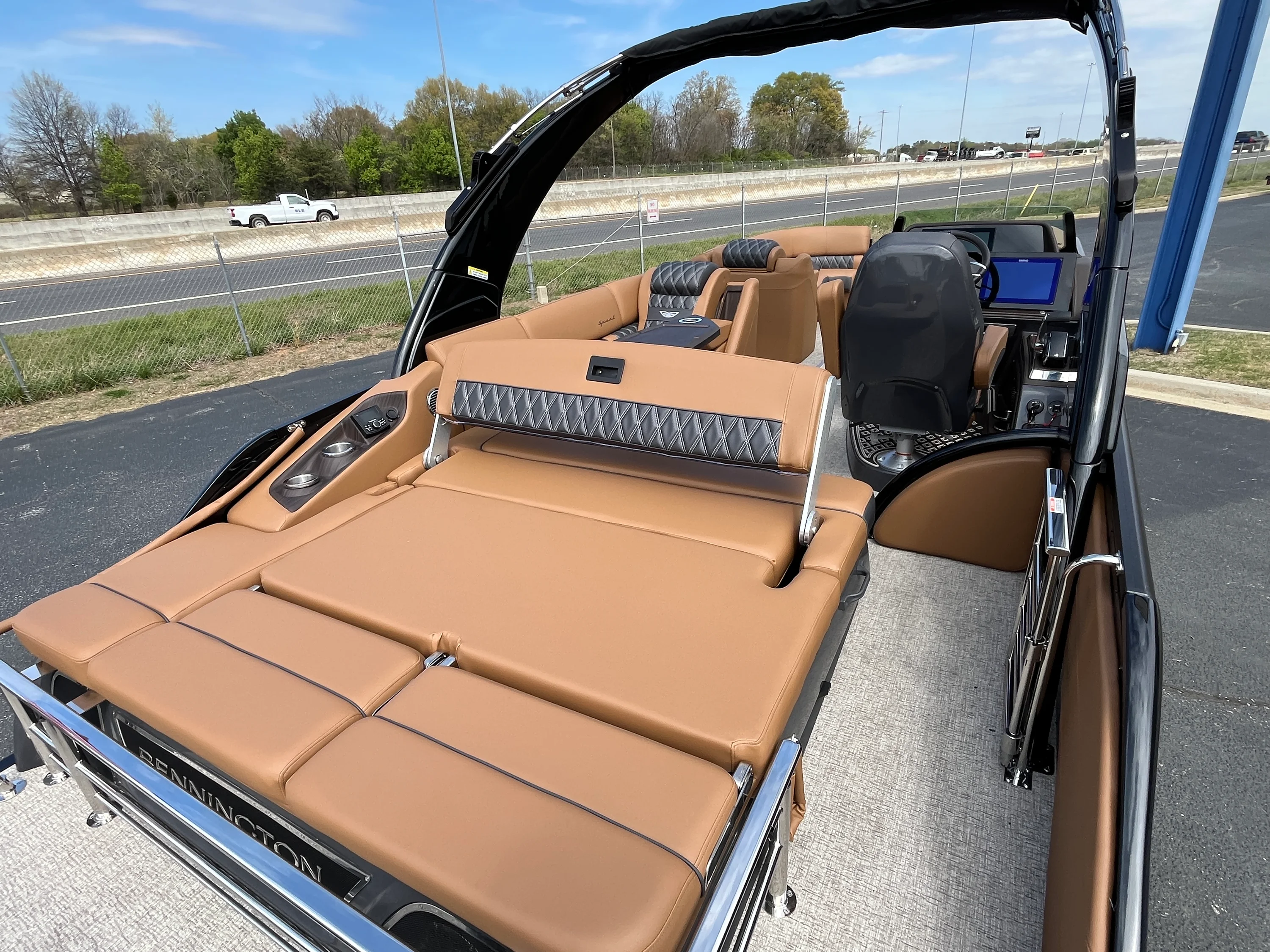 2026 Bennington 25QXS Image Thumbnail #38