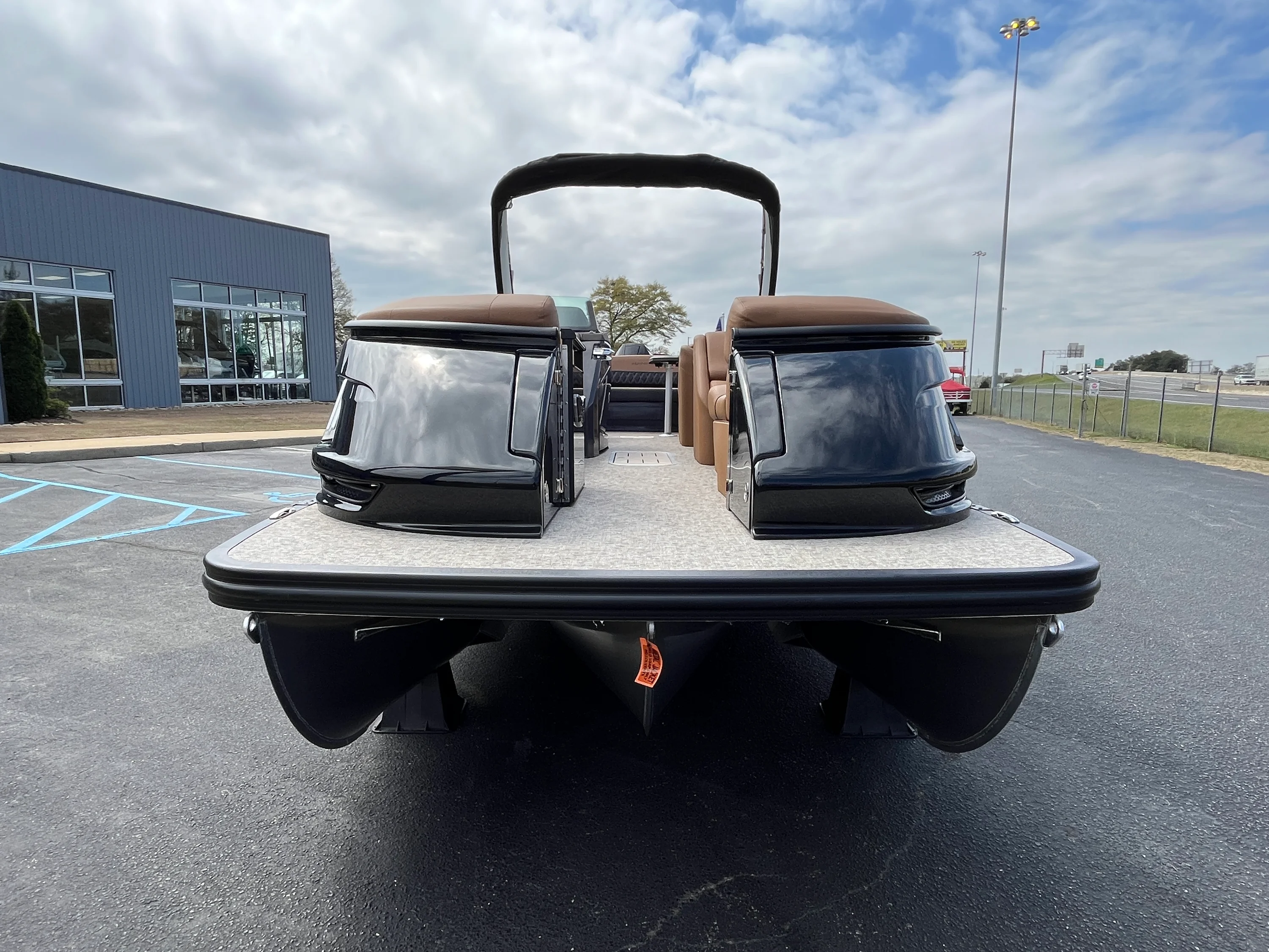 2026 Bennington 25QXS Image Thumbnail #5