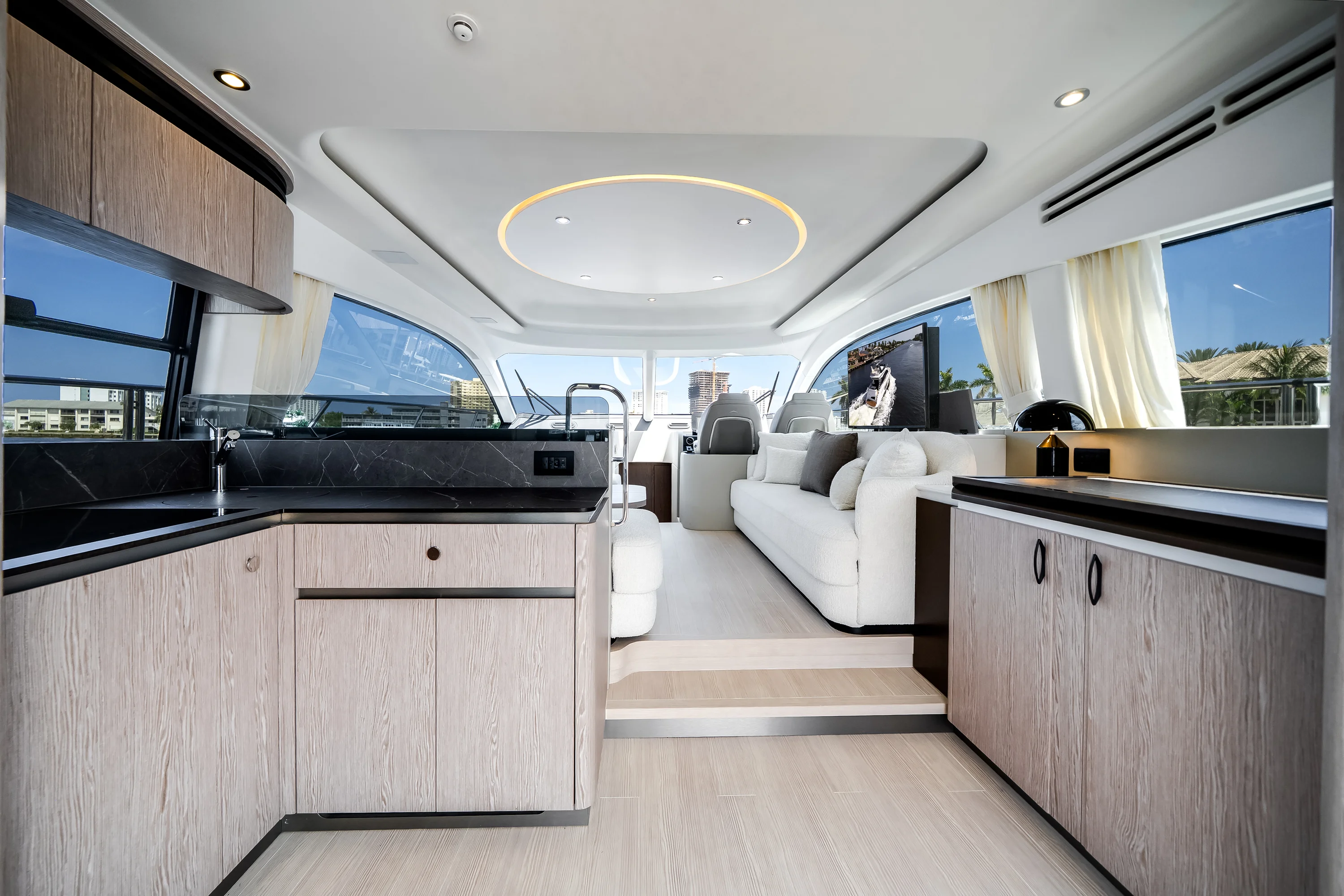 2026 Azimut Fly 53 Image Thumbnail #27