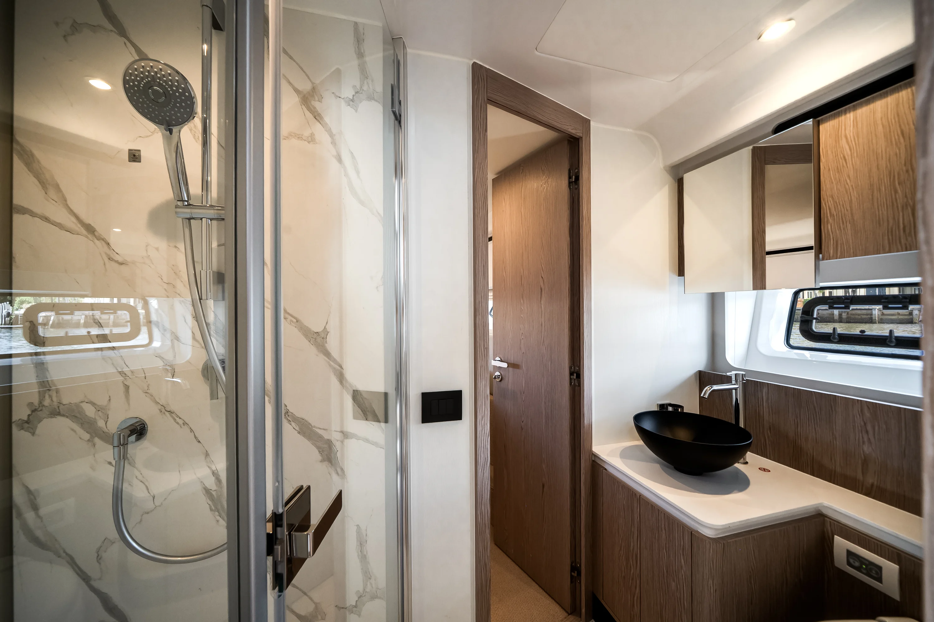 2026 Azimut Fly 53 Image Thumbnail #44
