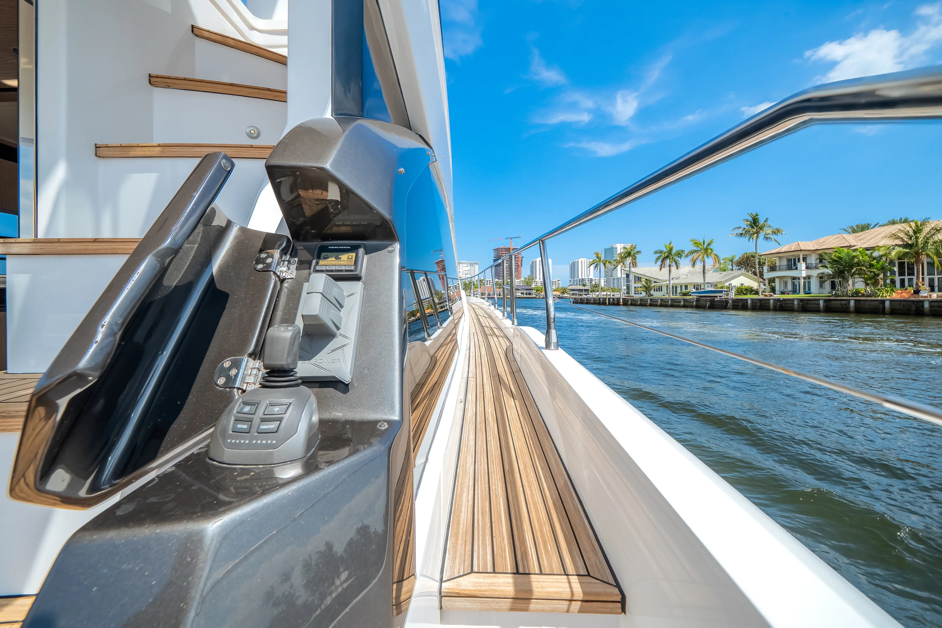 2026 Azimut Fly 53 Image Thumbnail #20