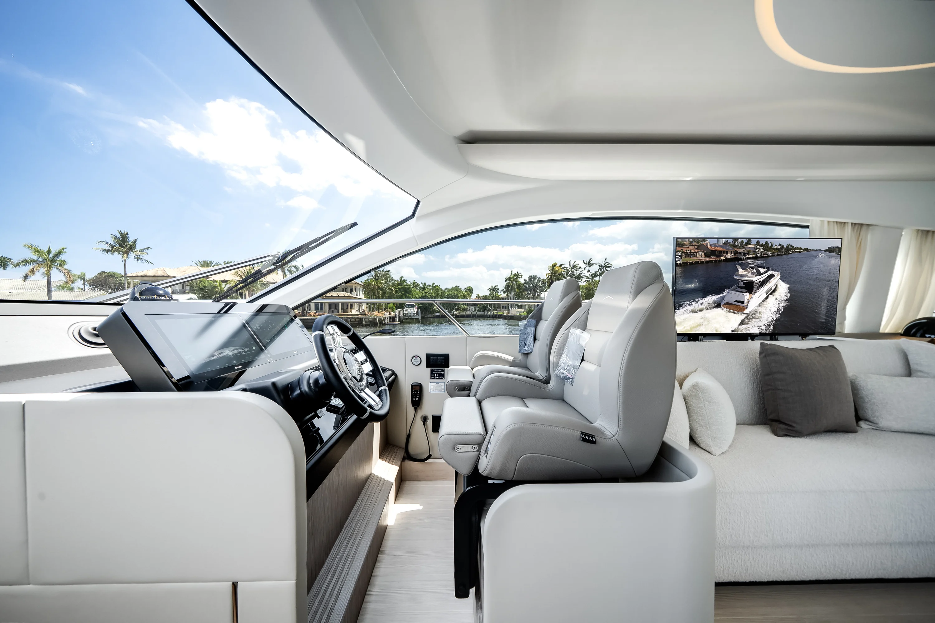 2026 Azimut Fly 53 Image Thumbnail #29