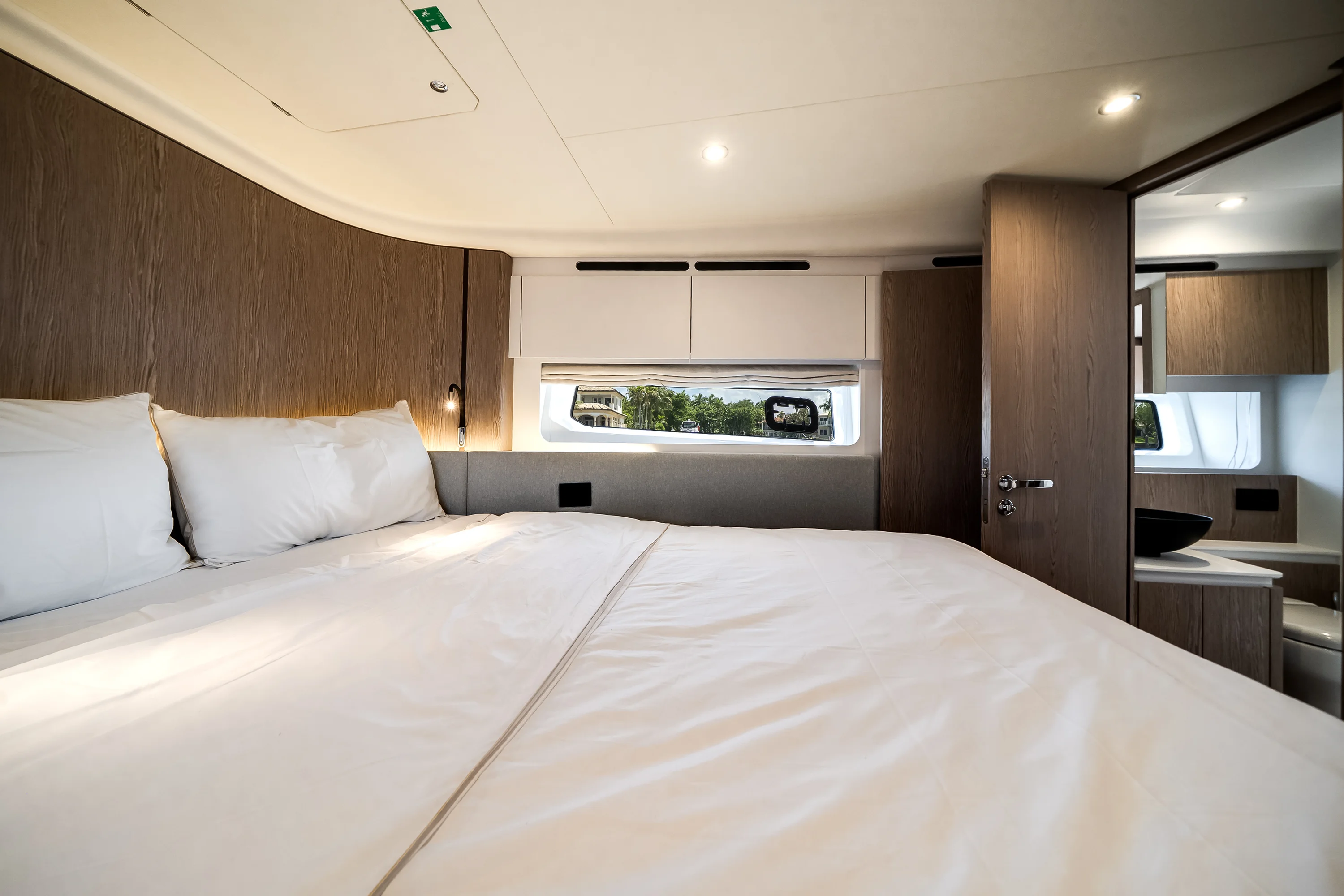 2026 Azimut Fly 53 Image Thumbnail #47