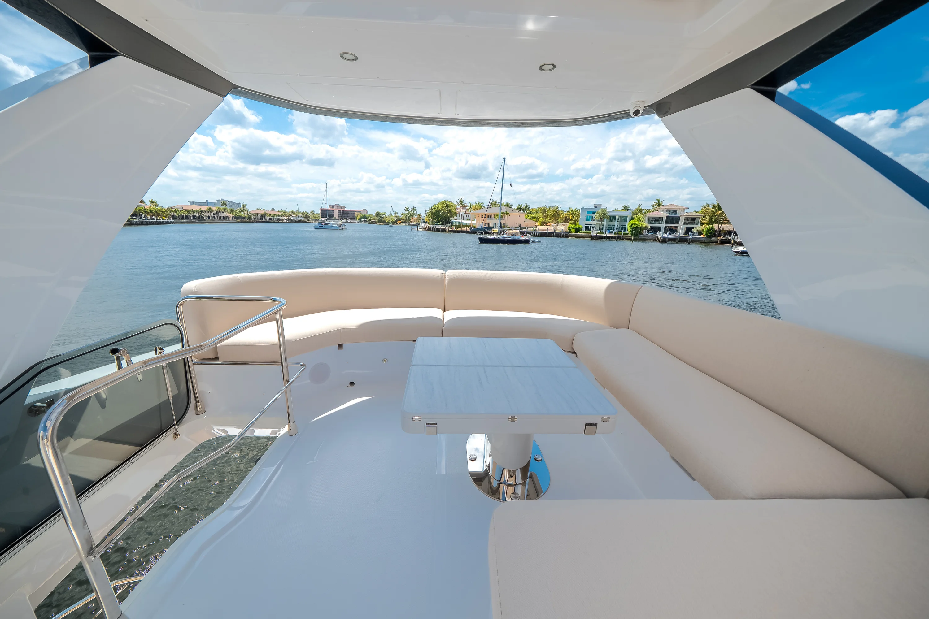 2026 Azimut Fly 53 Image Thumbnail #18