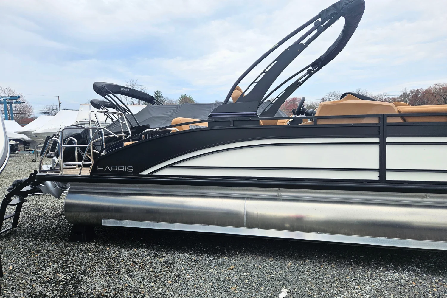 2026 Harris SOLSTICE 230 Image Thumbnail #3