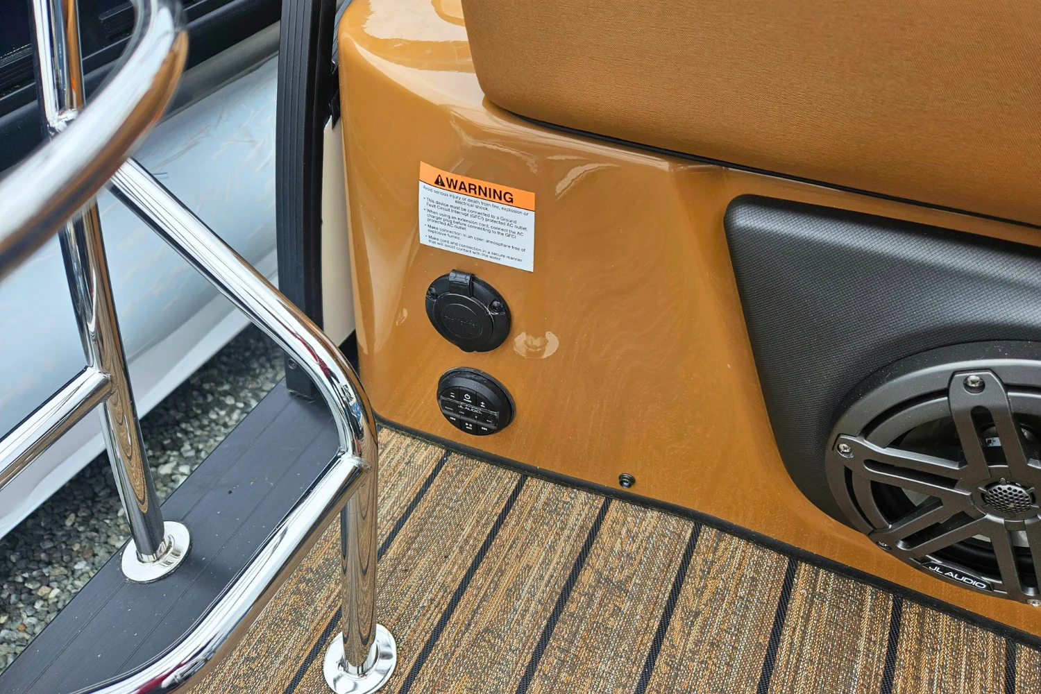 2026 Harris SOLSTICE 230 Image Thumbnail #8