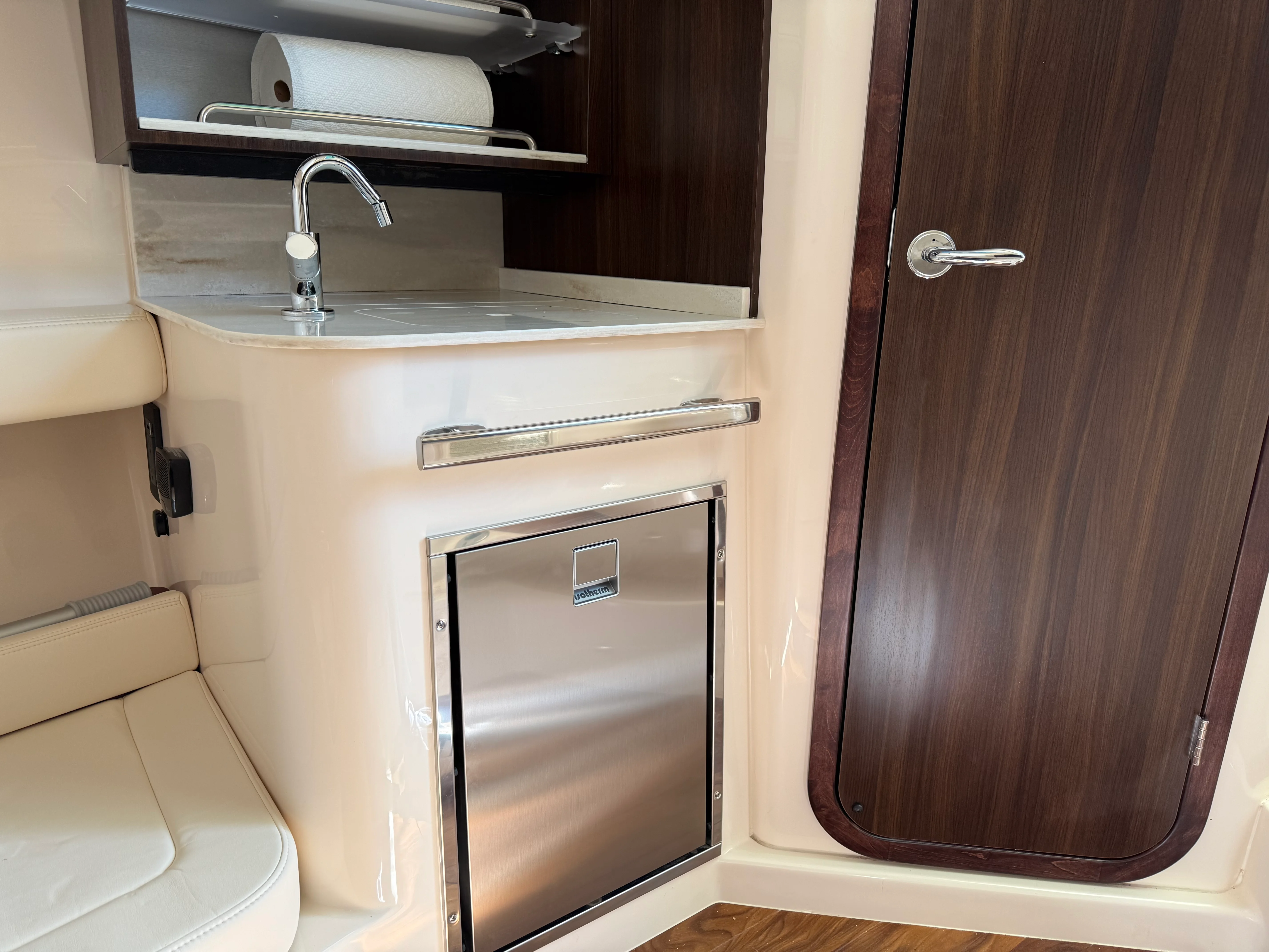 2002 Grady-White Marlin 300 Image Thumbnail #12