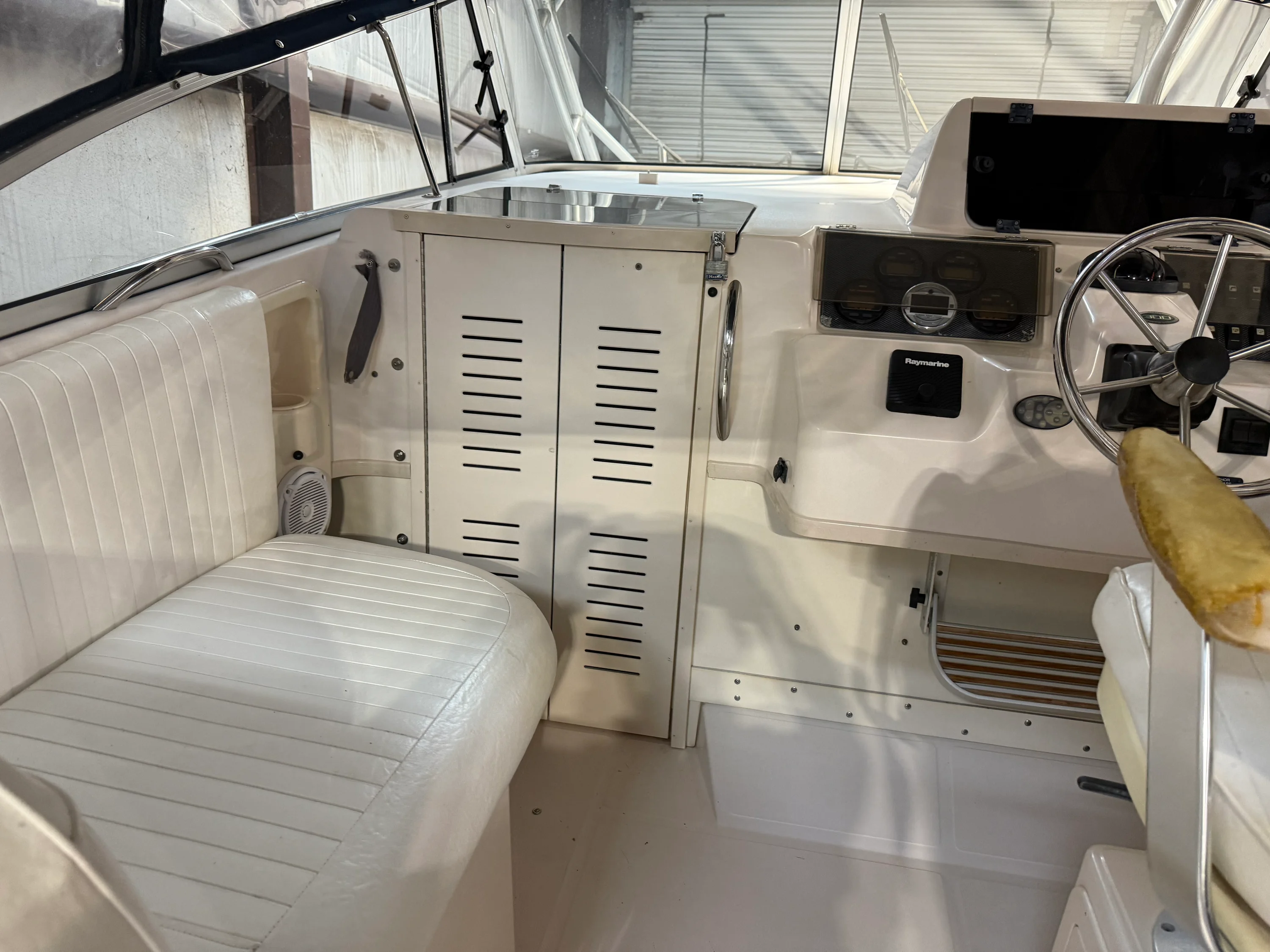 2002 Grady-White Marlin 300 Image Thumbnail #31