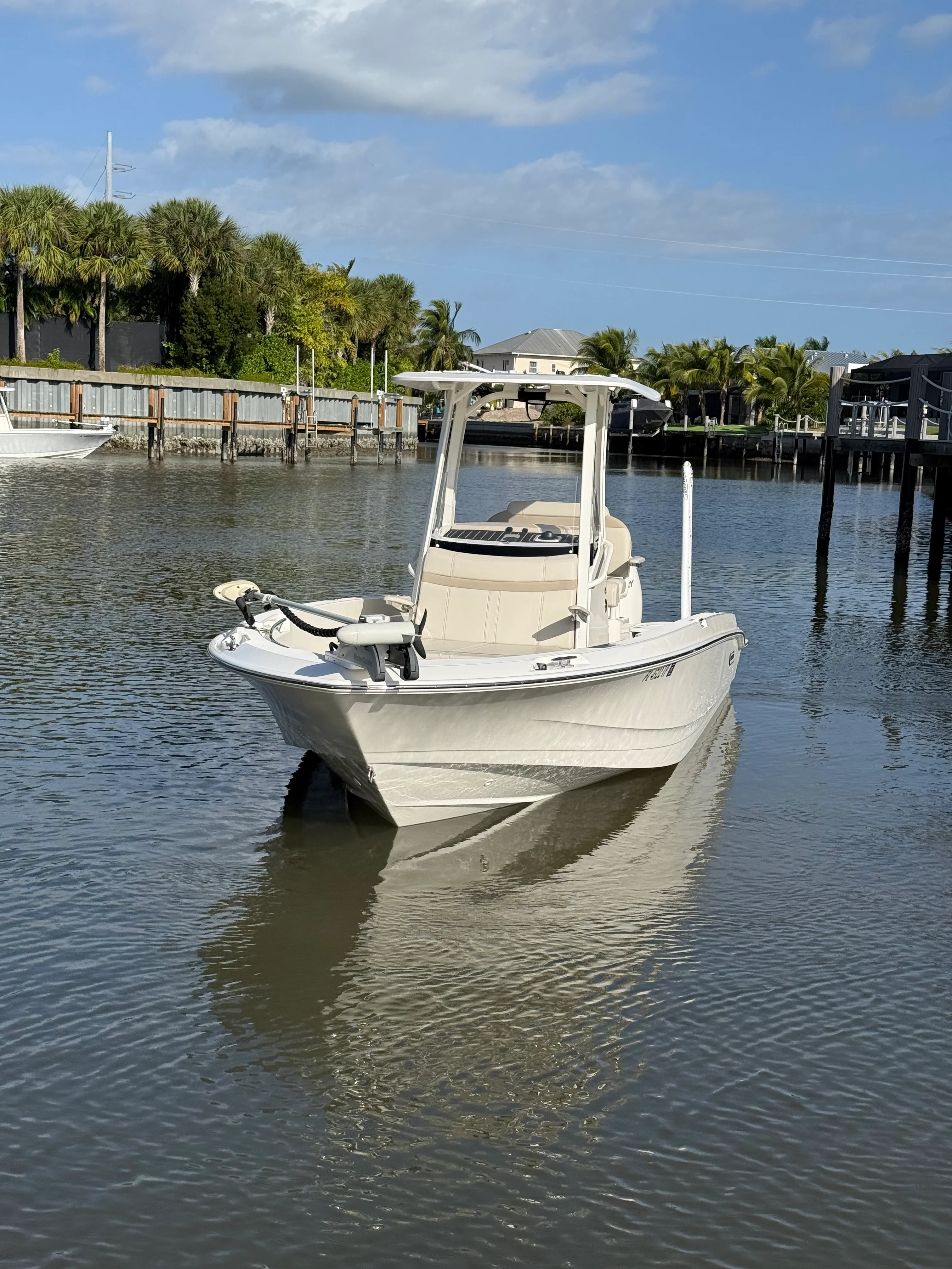 2023 Boston Whaler 220 DAUNTLESS Image Thumbnail #29