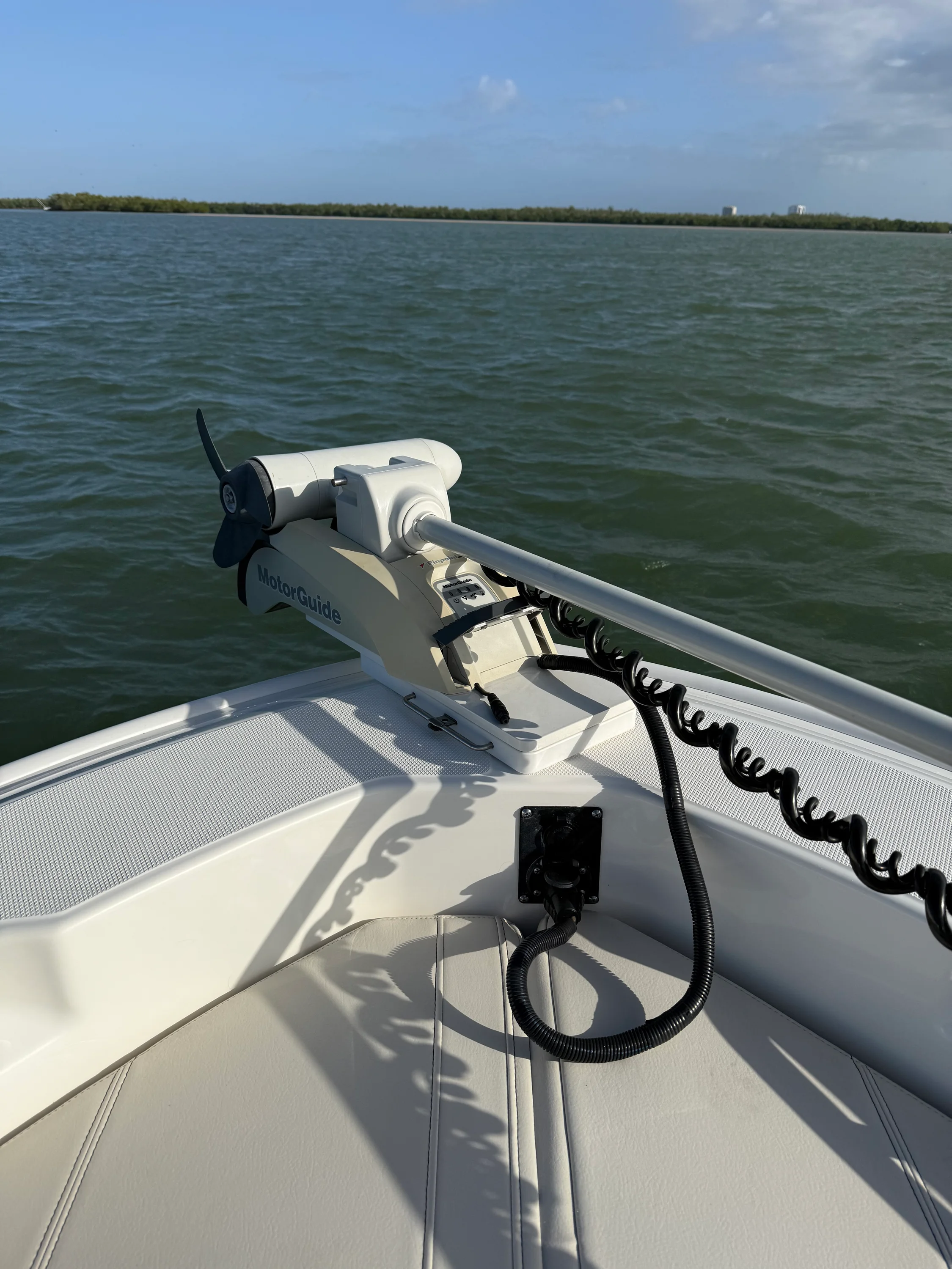 2023 Boston Whaler 220 DAUNTLESS Image Thumbnail #19