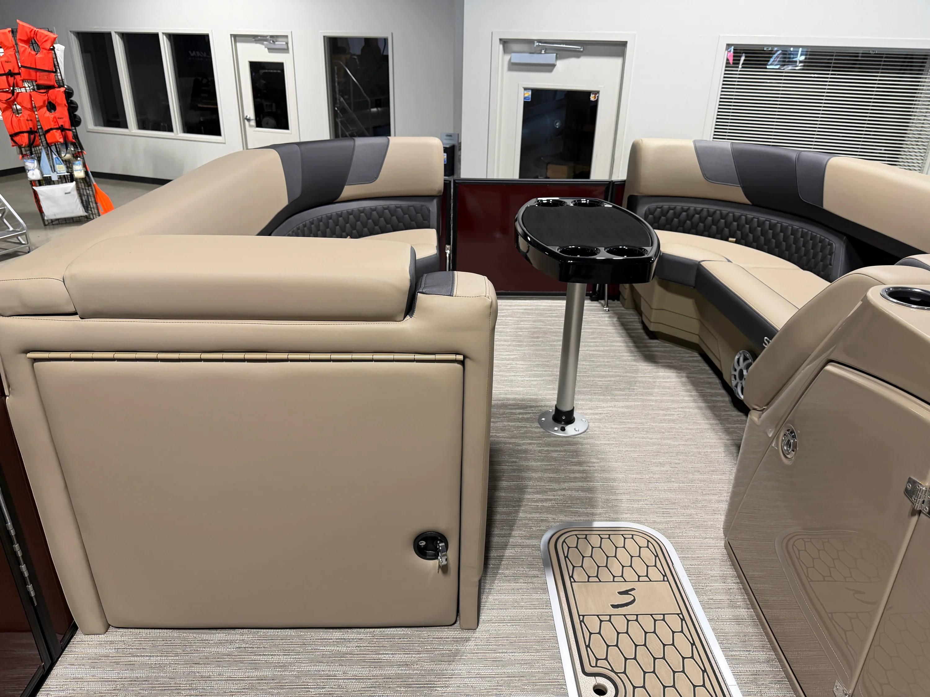 2026 Sylvan L-3 ULZ Image Thumbnail #20