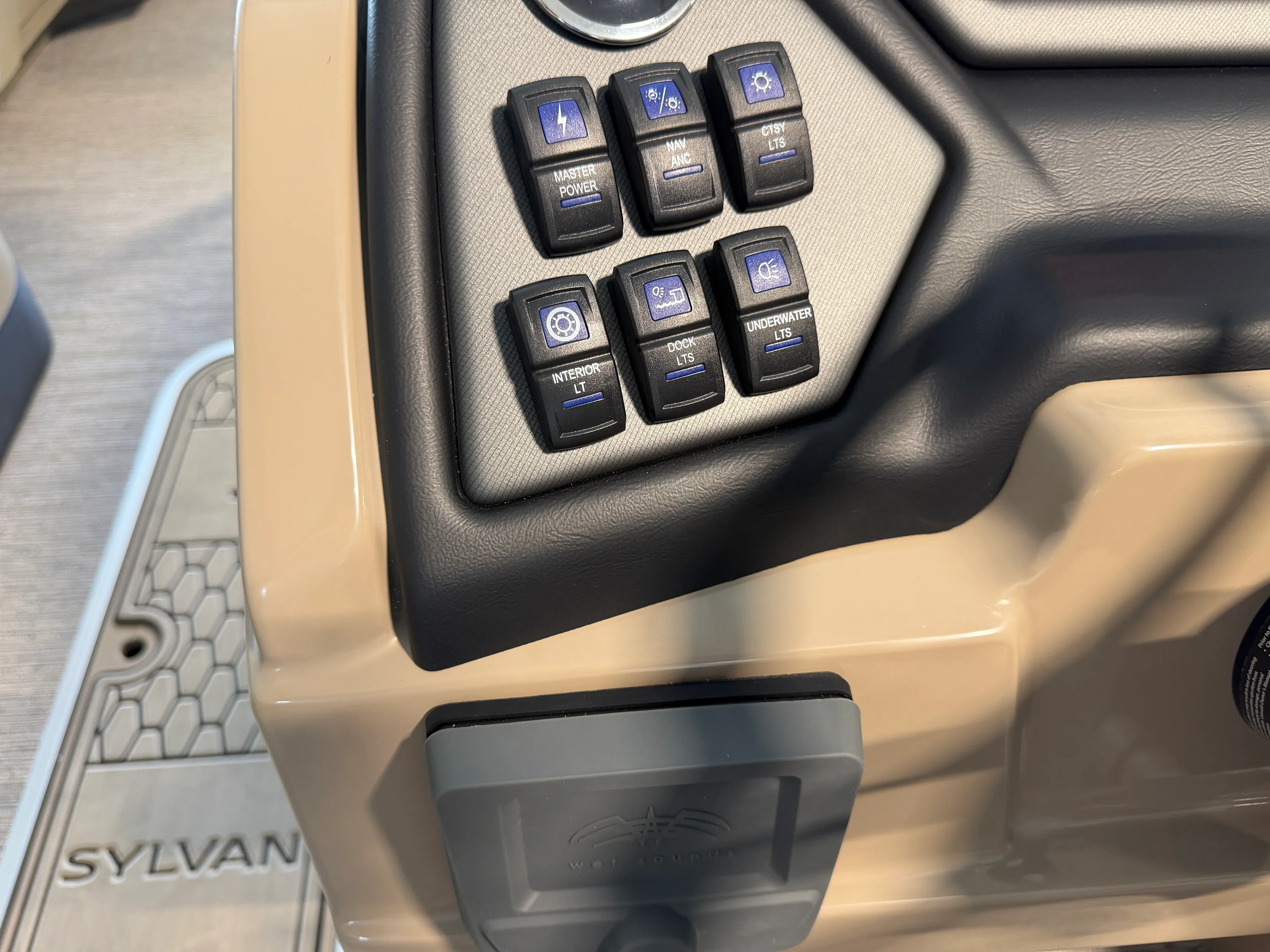 2026 Sylvan L-3 ULZ Image Thumbnail #17