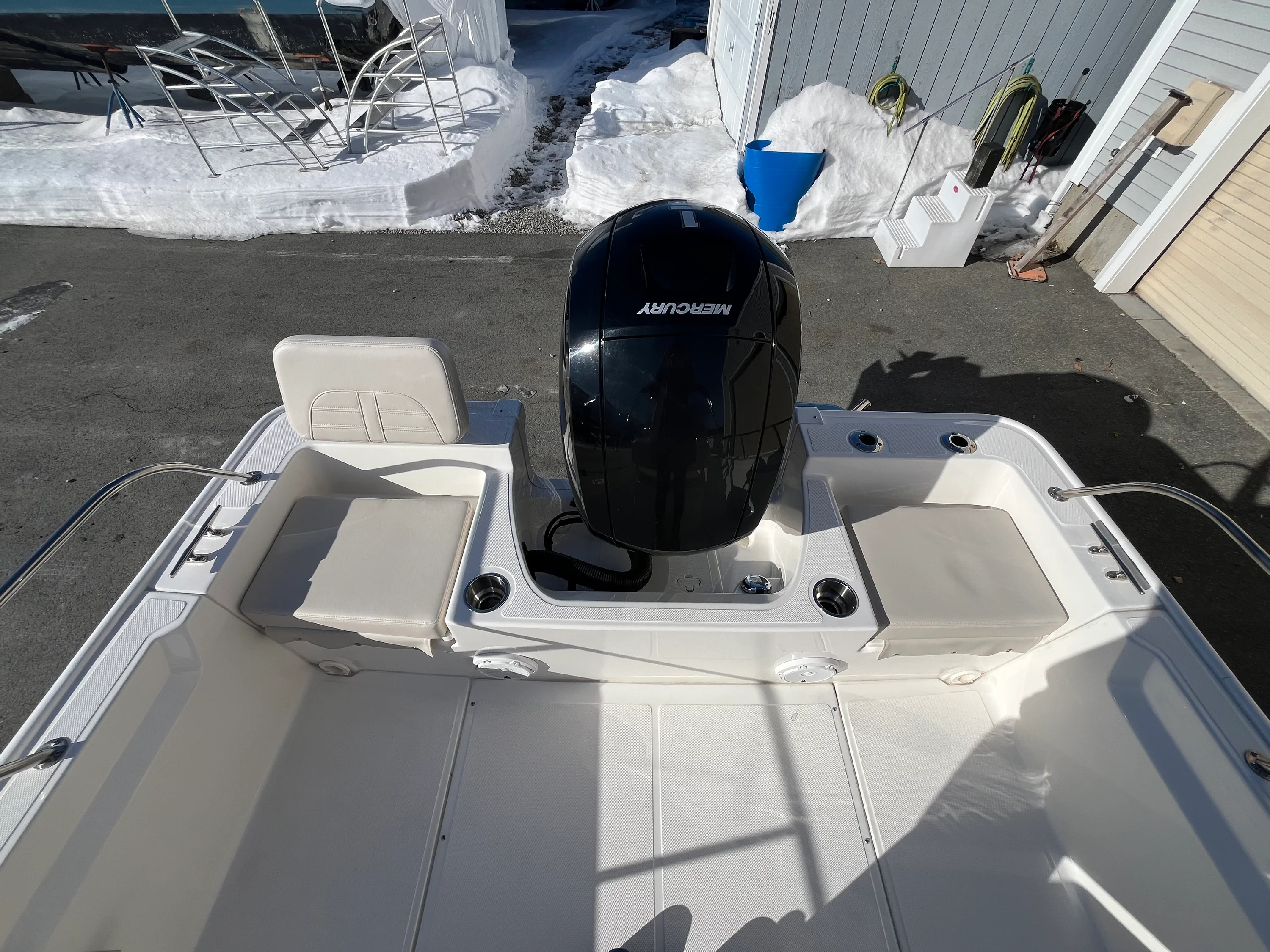 2025 Boston Whaler 190 Montauk Image Thumbnail #4