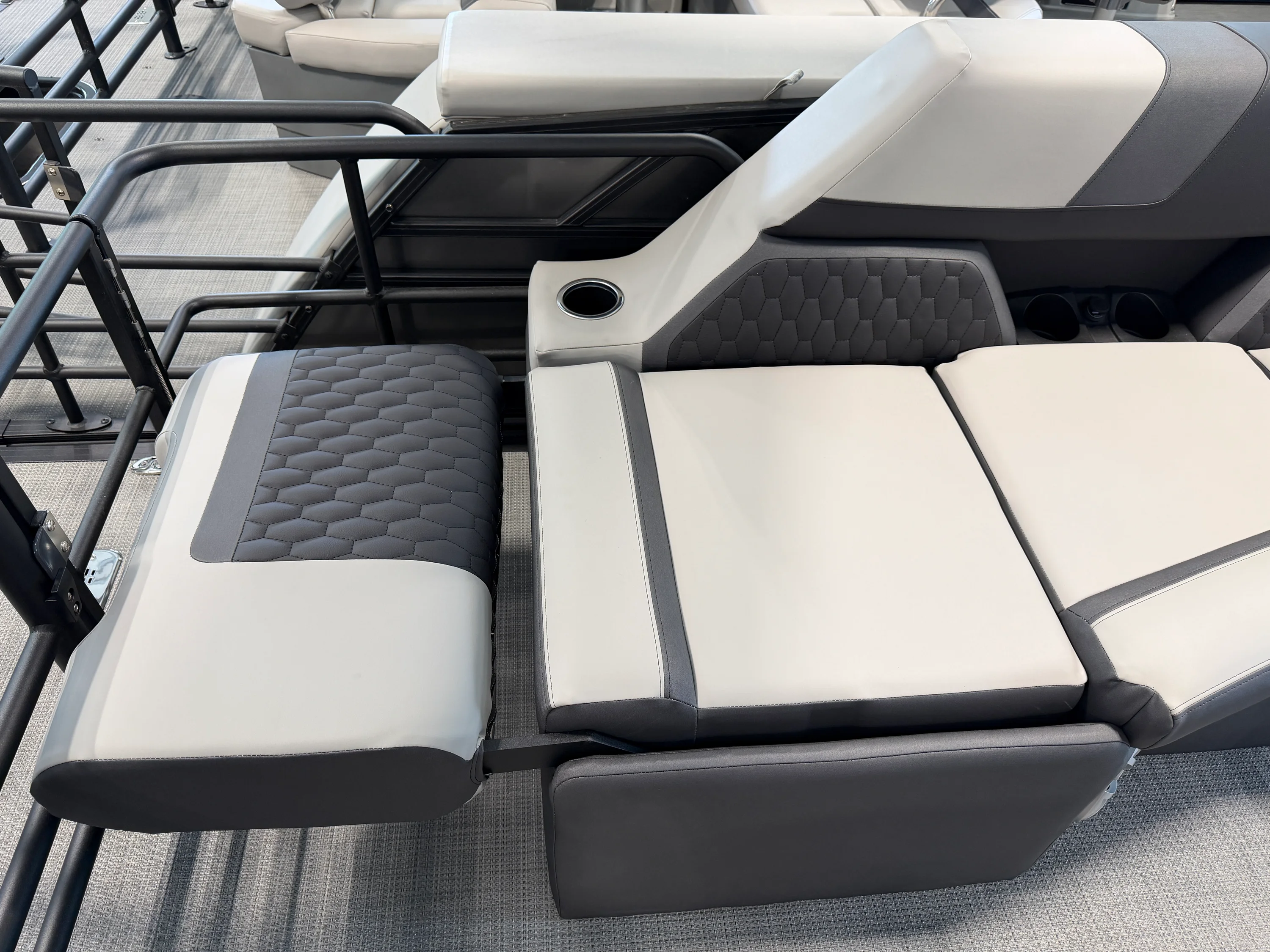 2026 Sylvan L3 SLZ Image Thumbnail #27