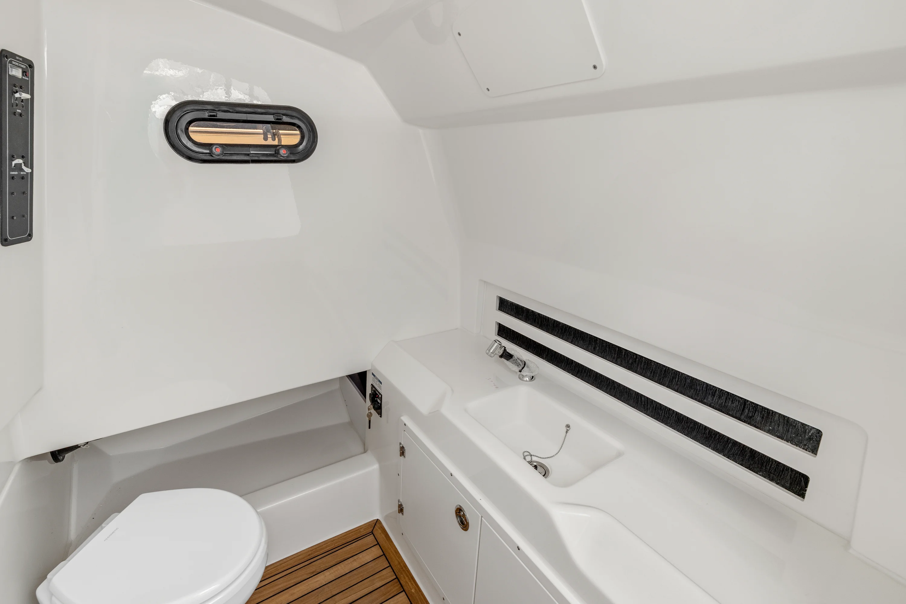 2026 Boston Whaler 330 Outrage Image Thumbnail #25