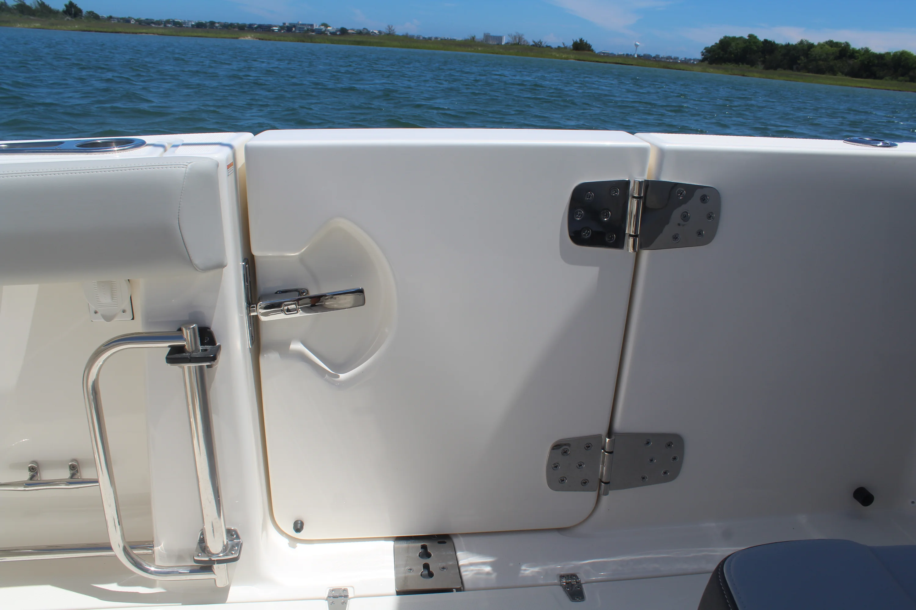 2026 Boston Whaler 330 Outrage Image Thumbnail #18