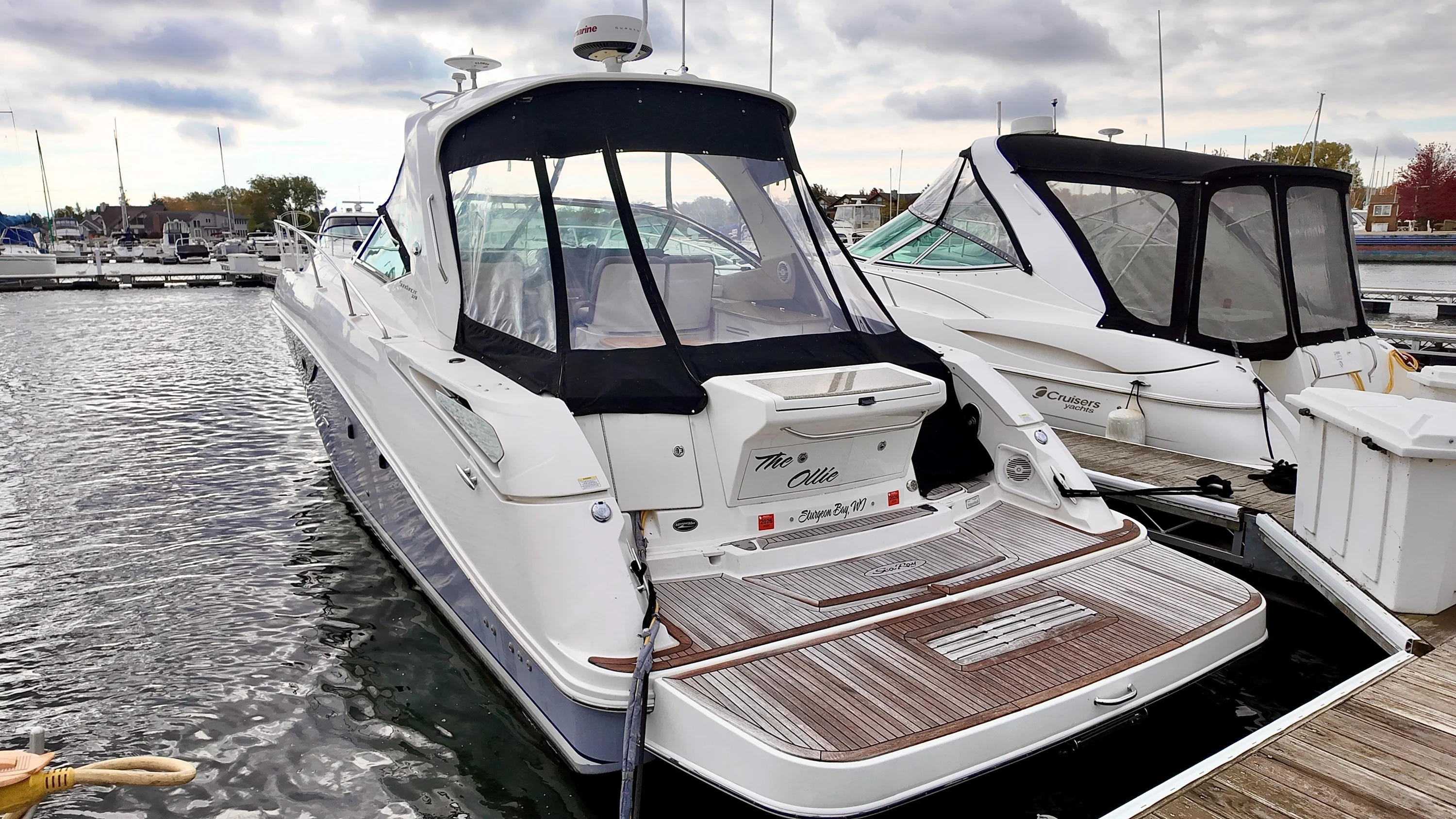 2016 Sea Ray 370 SUNDANCER Image Thumbnail #6