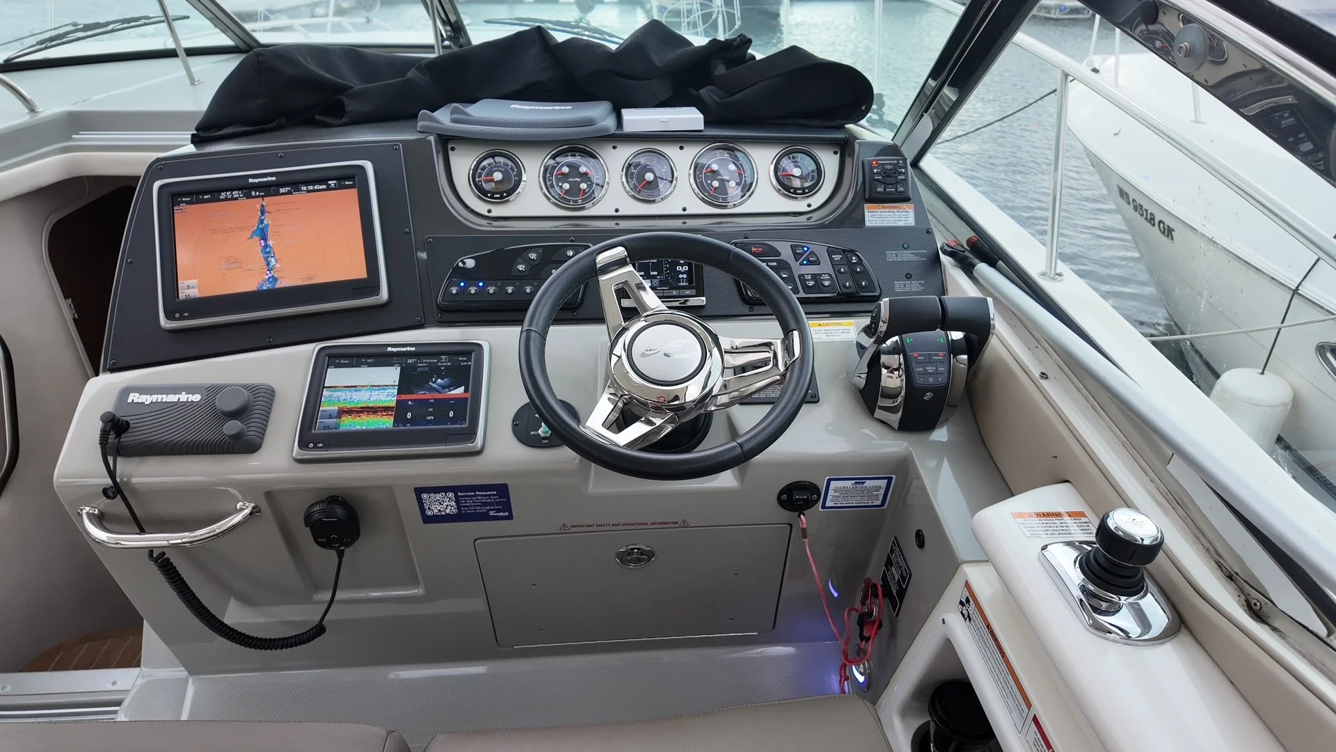 2016 Sea Ray 370 SUNDANCER Image Thumbnail #14