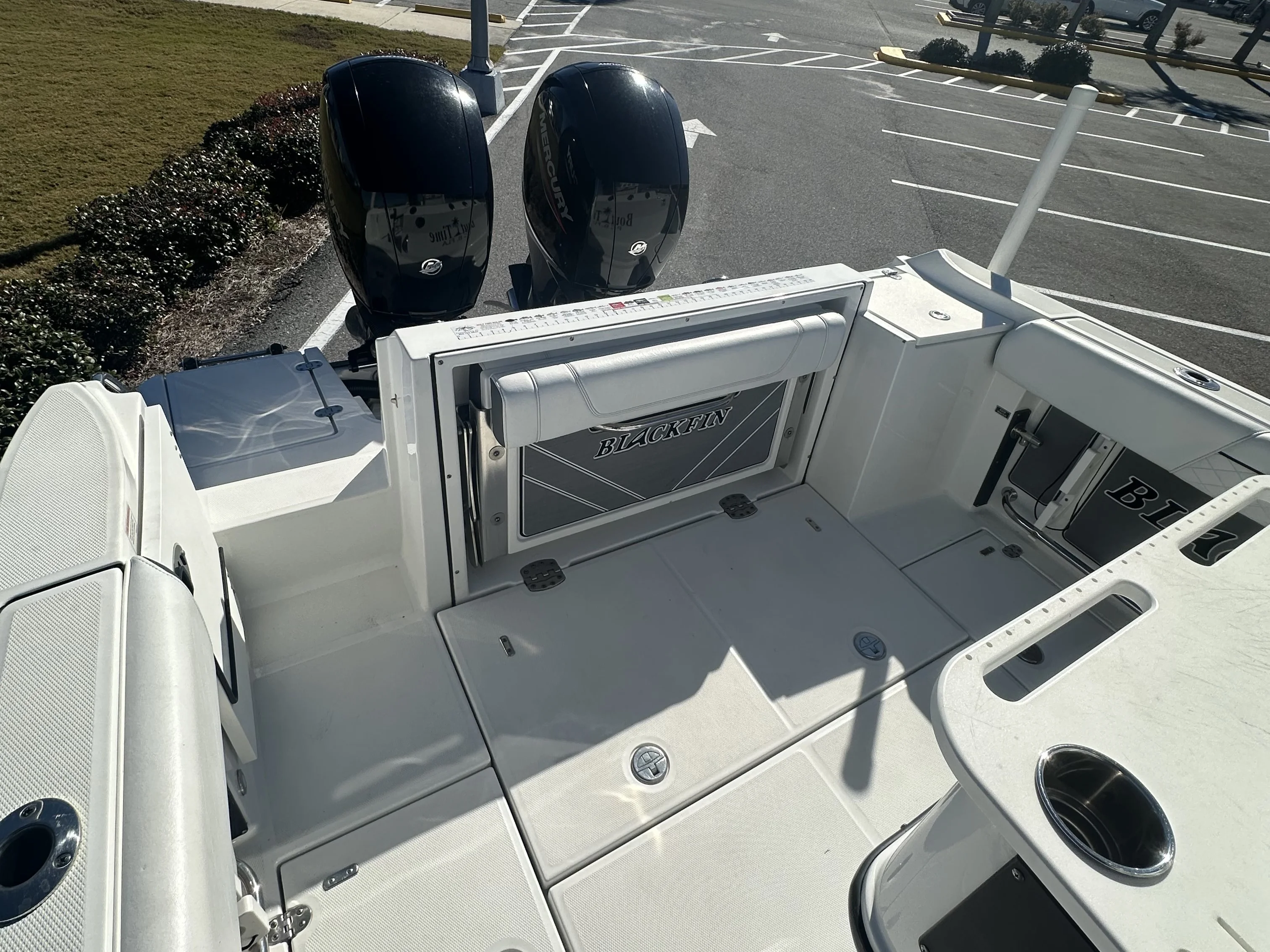 2021 Blackfin 252 CC Image Thumbnail #11