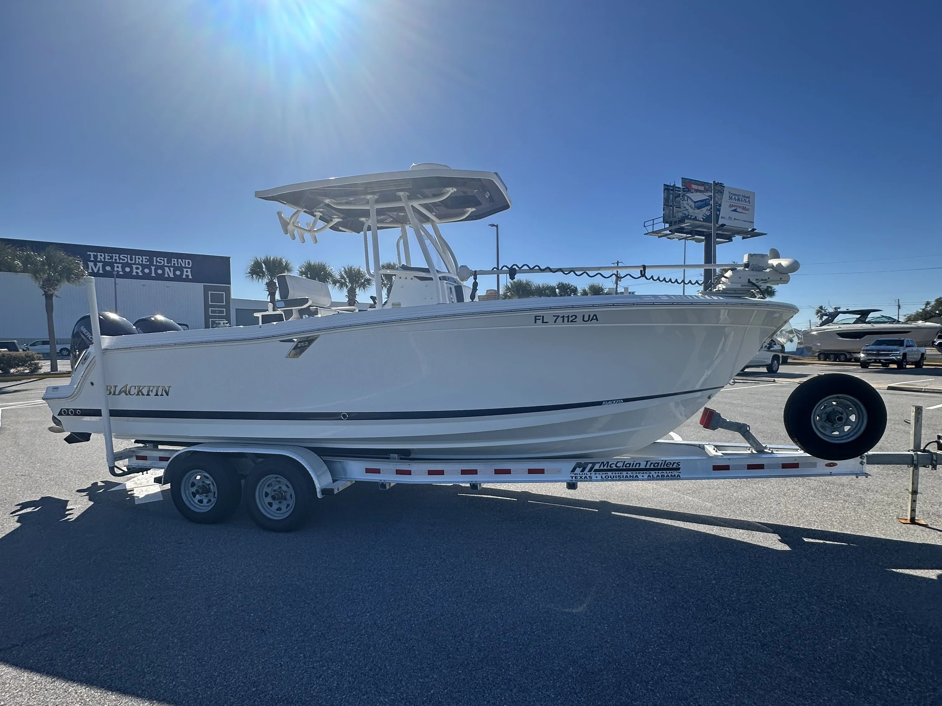 2021 Blackfin 252 CC Image Thumbnail #5