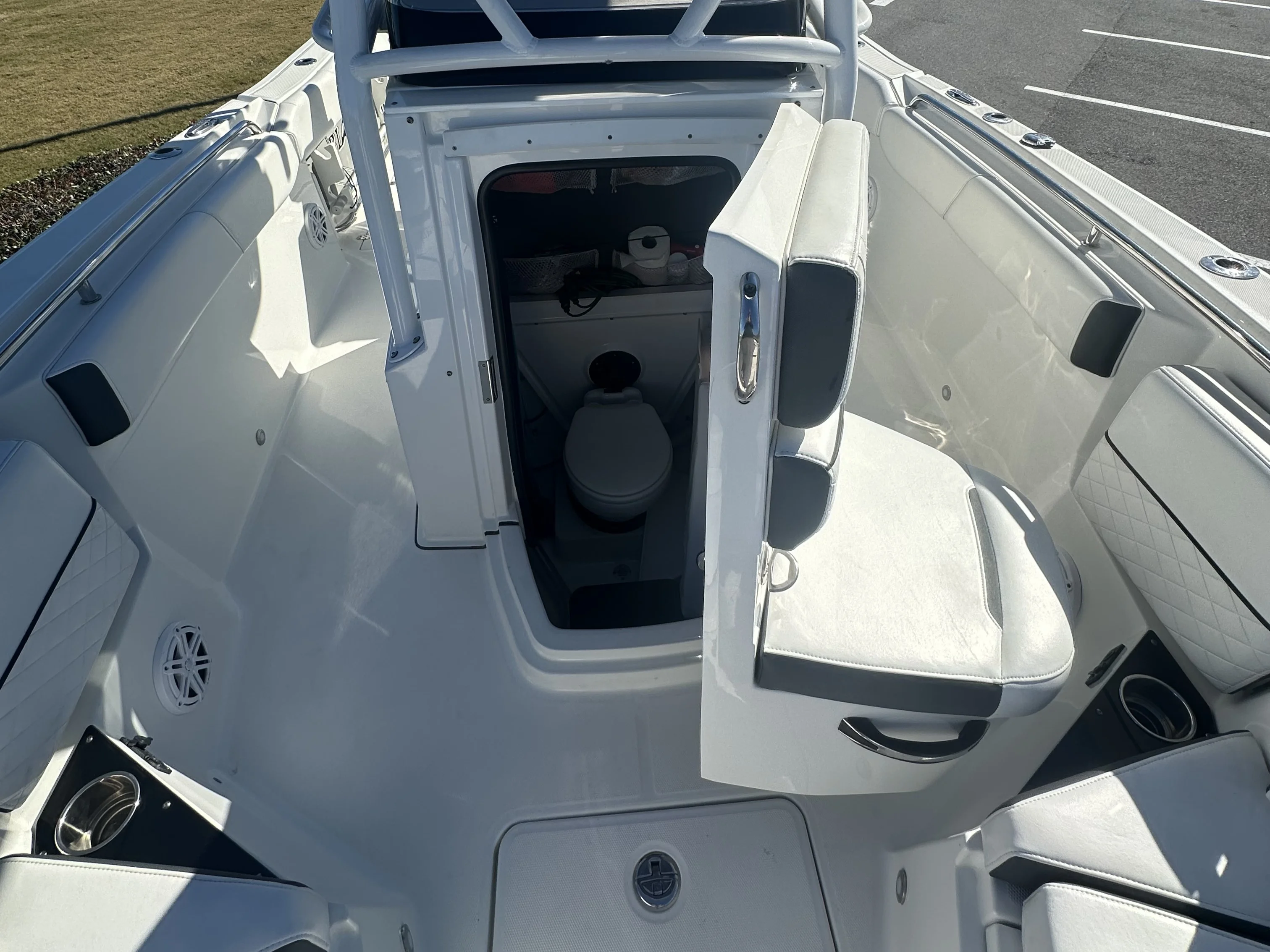 2021 Blackfin 252 CC Image Thumbnail #22