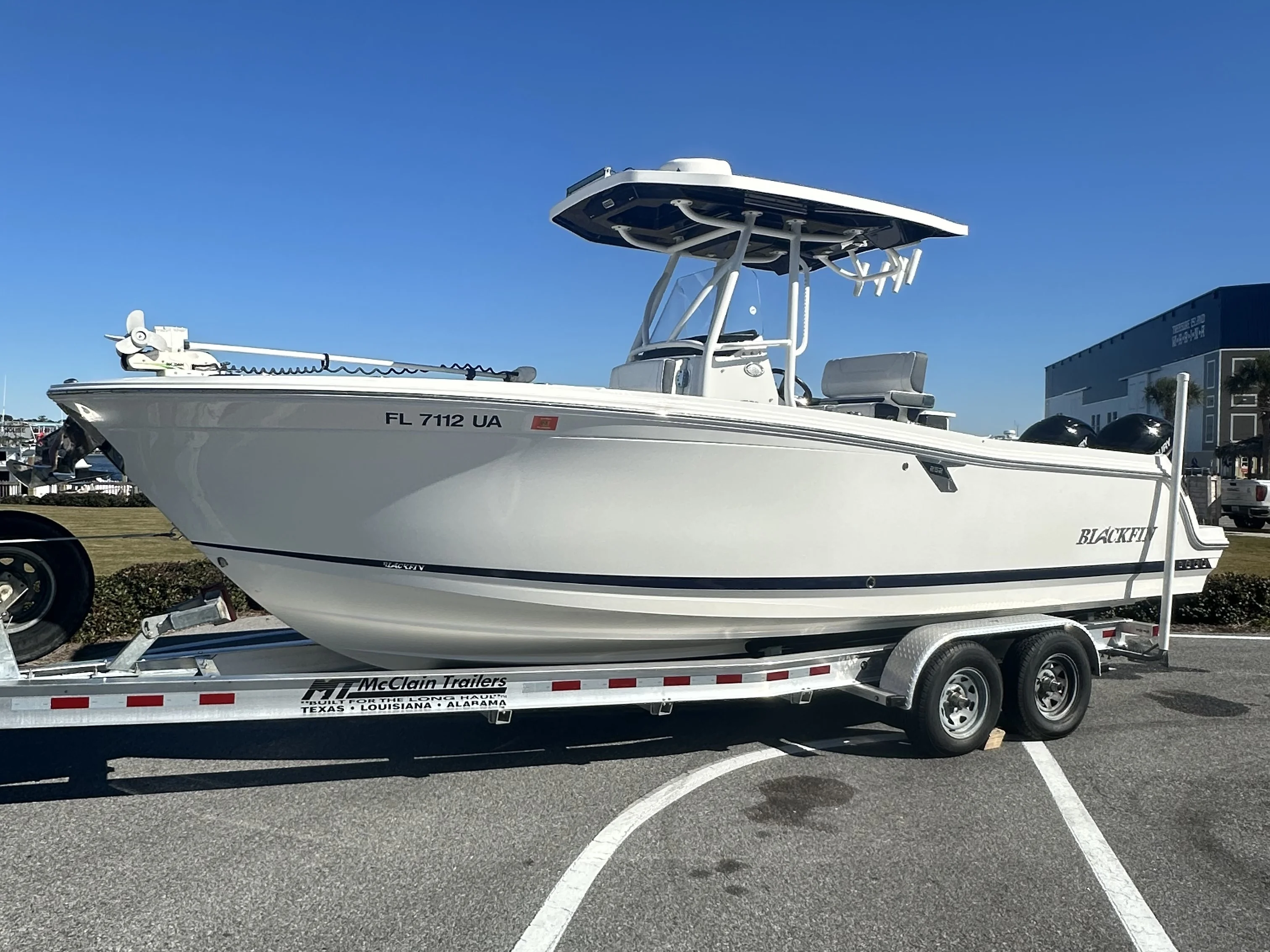 2021 Blackfin 252 CC Image Thumbnail #1