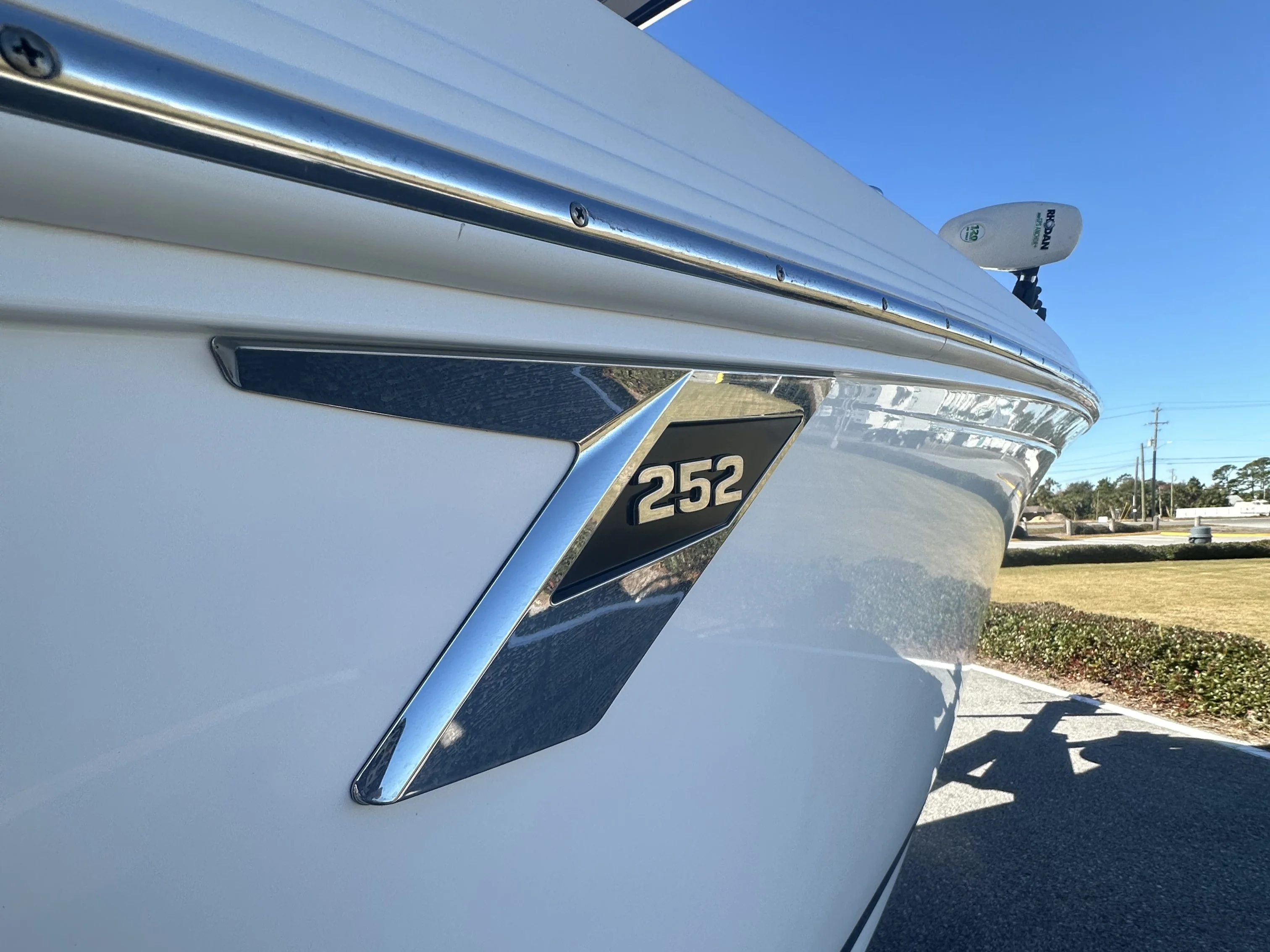 2021 Blackfin 252 CC Image Thumbnail #4