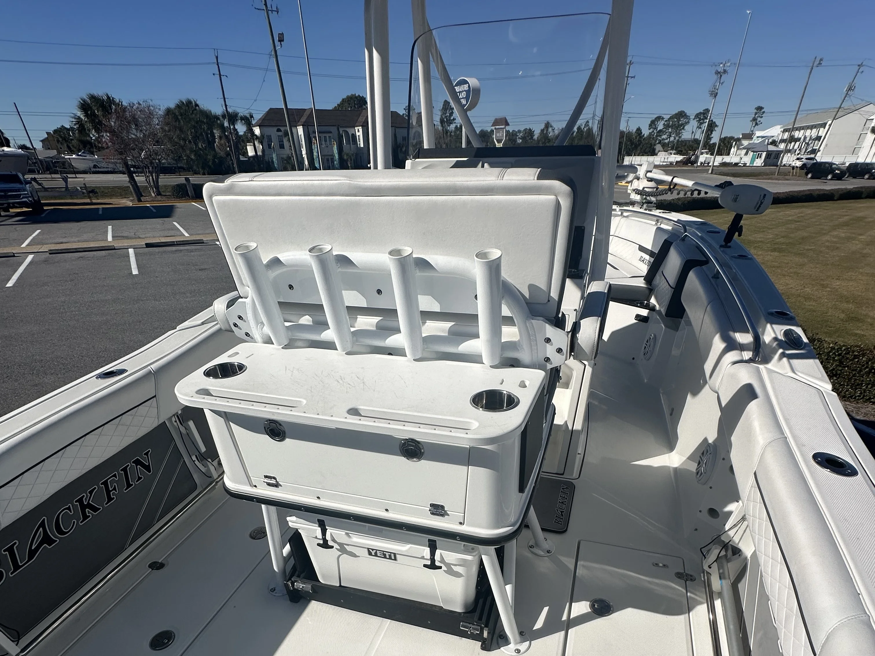 2021 Blackfin 252 CC Image Thumbnail #12