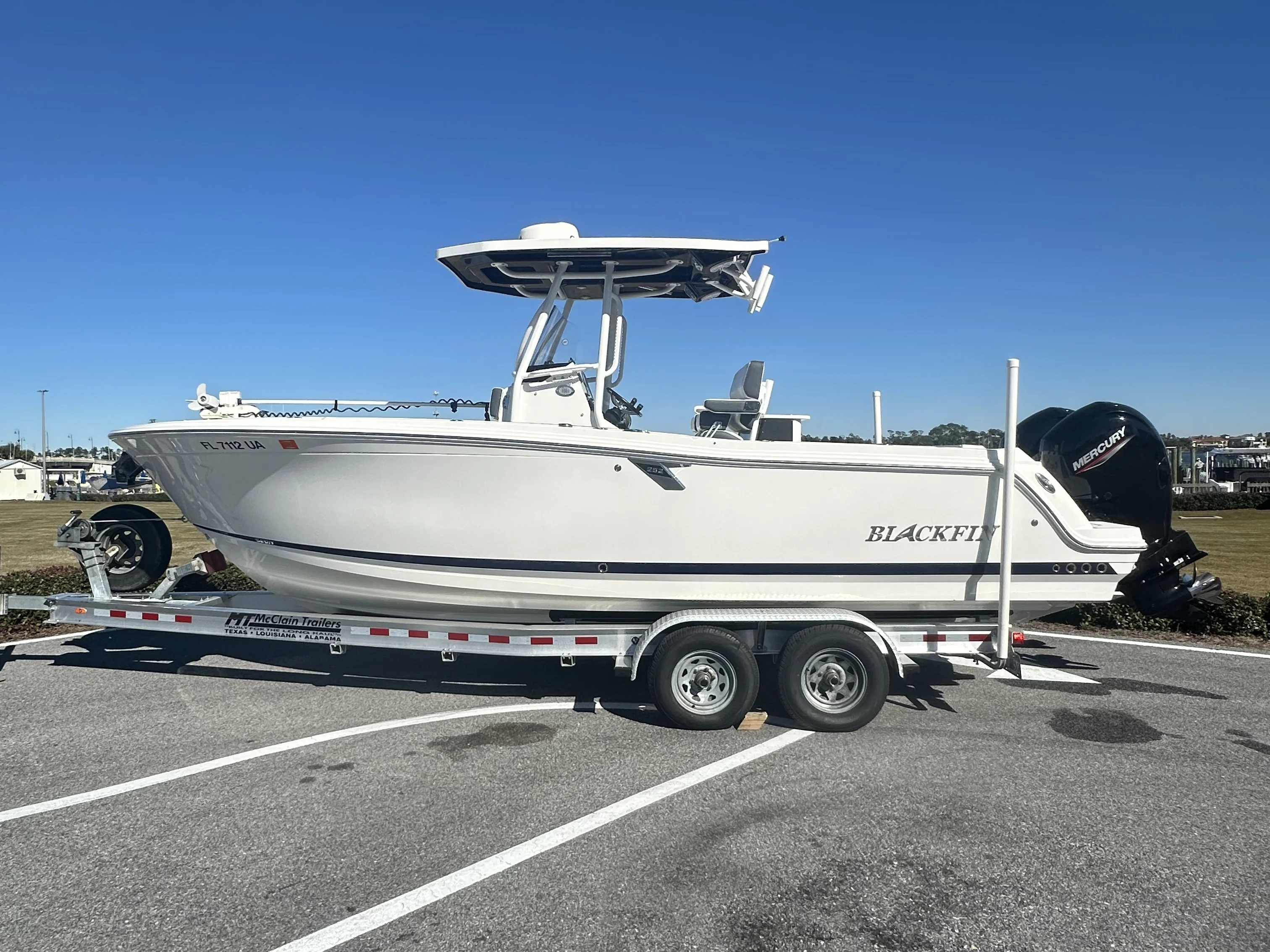 2021 Blackfin 252 CC Image Thumbnail #0