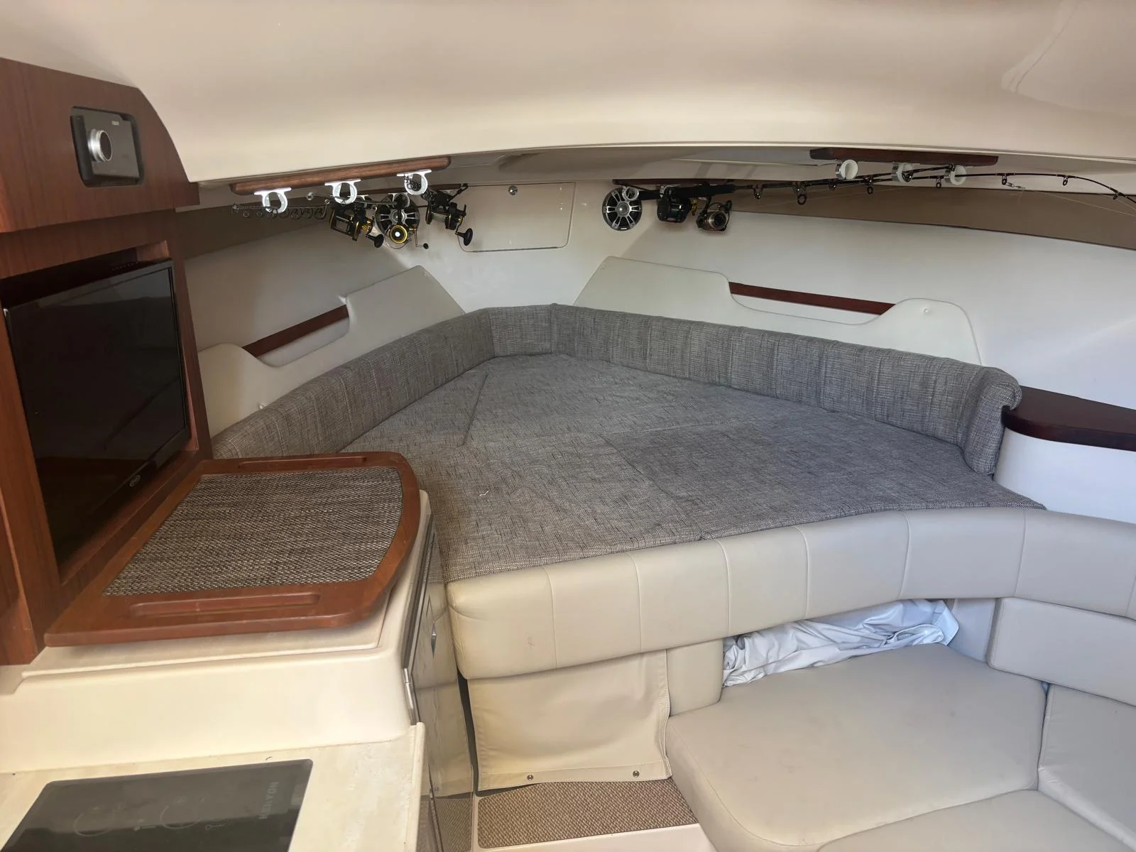 2023 Grady-White 330 EXPRESS Image Thumbnail #22