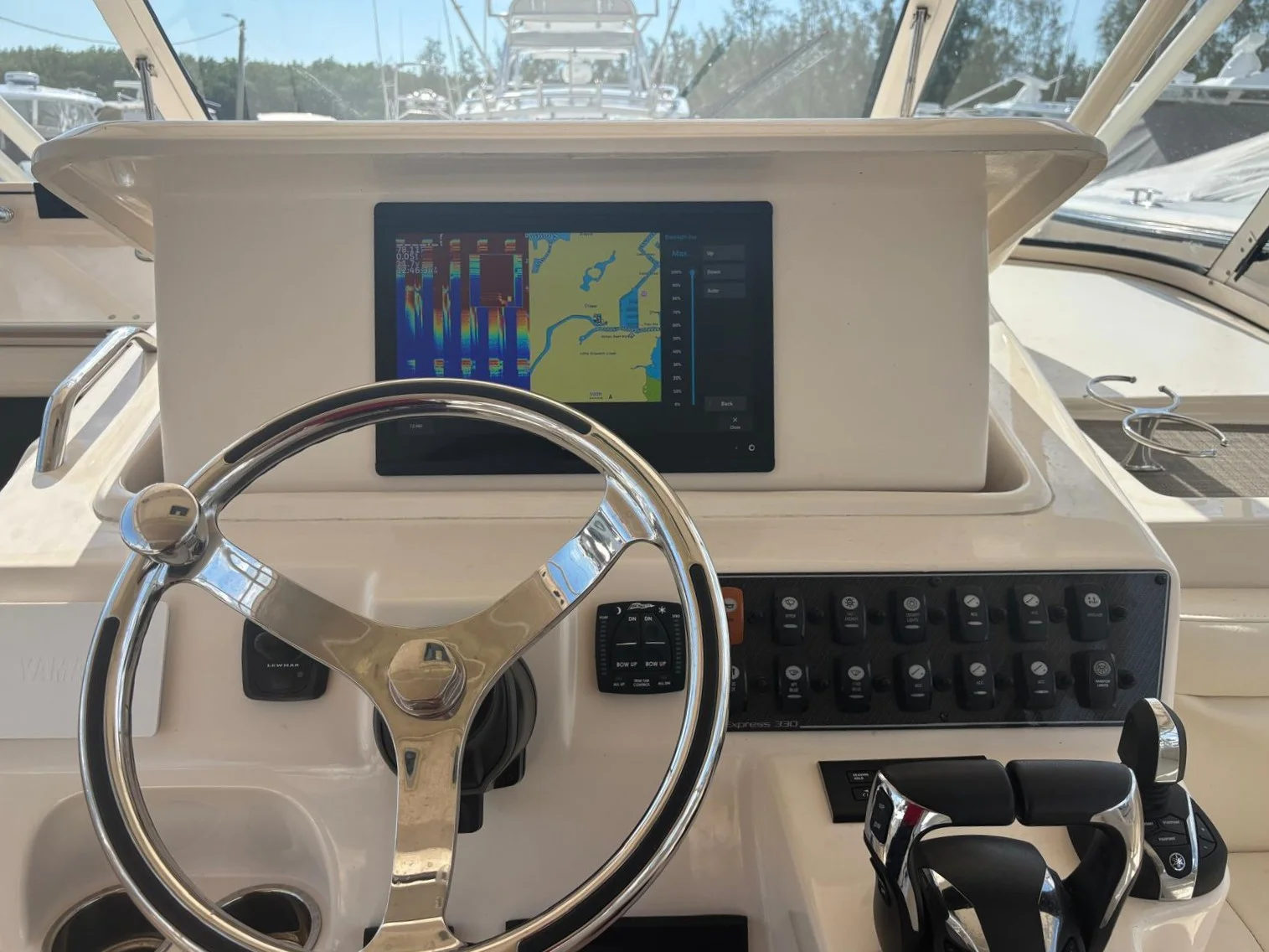 2023 Grady-White 330 EXPRESS Image Thumbnail #10